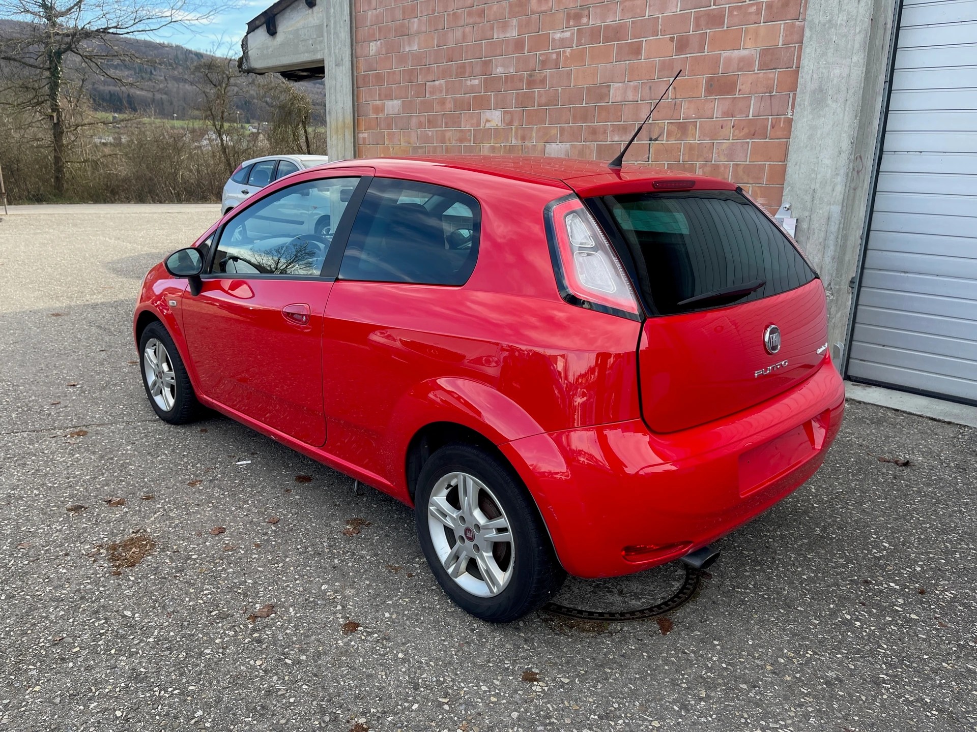 FIAT Punto 0.9 Twinair Lounge-image-2