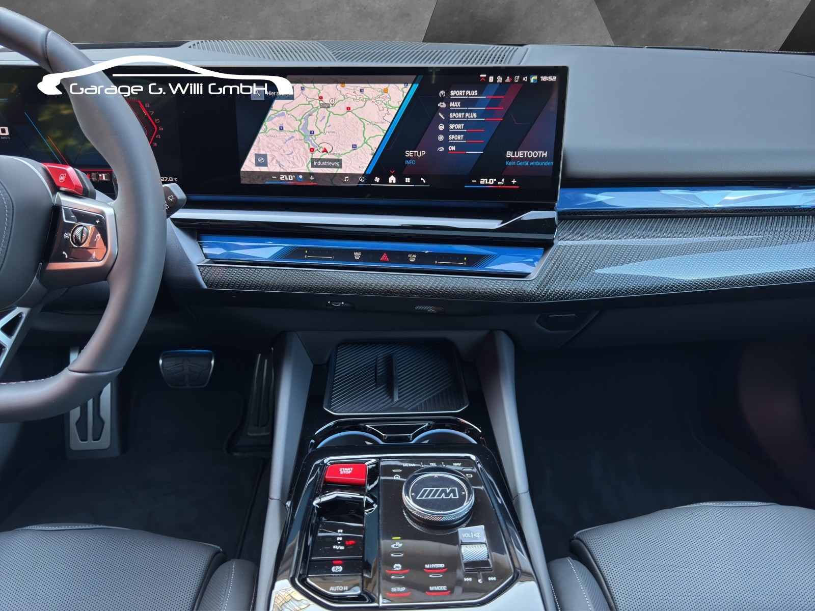 BMW M5 xDrive Touring-image-13