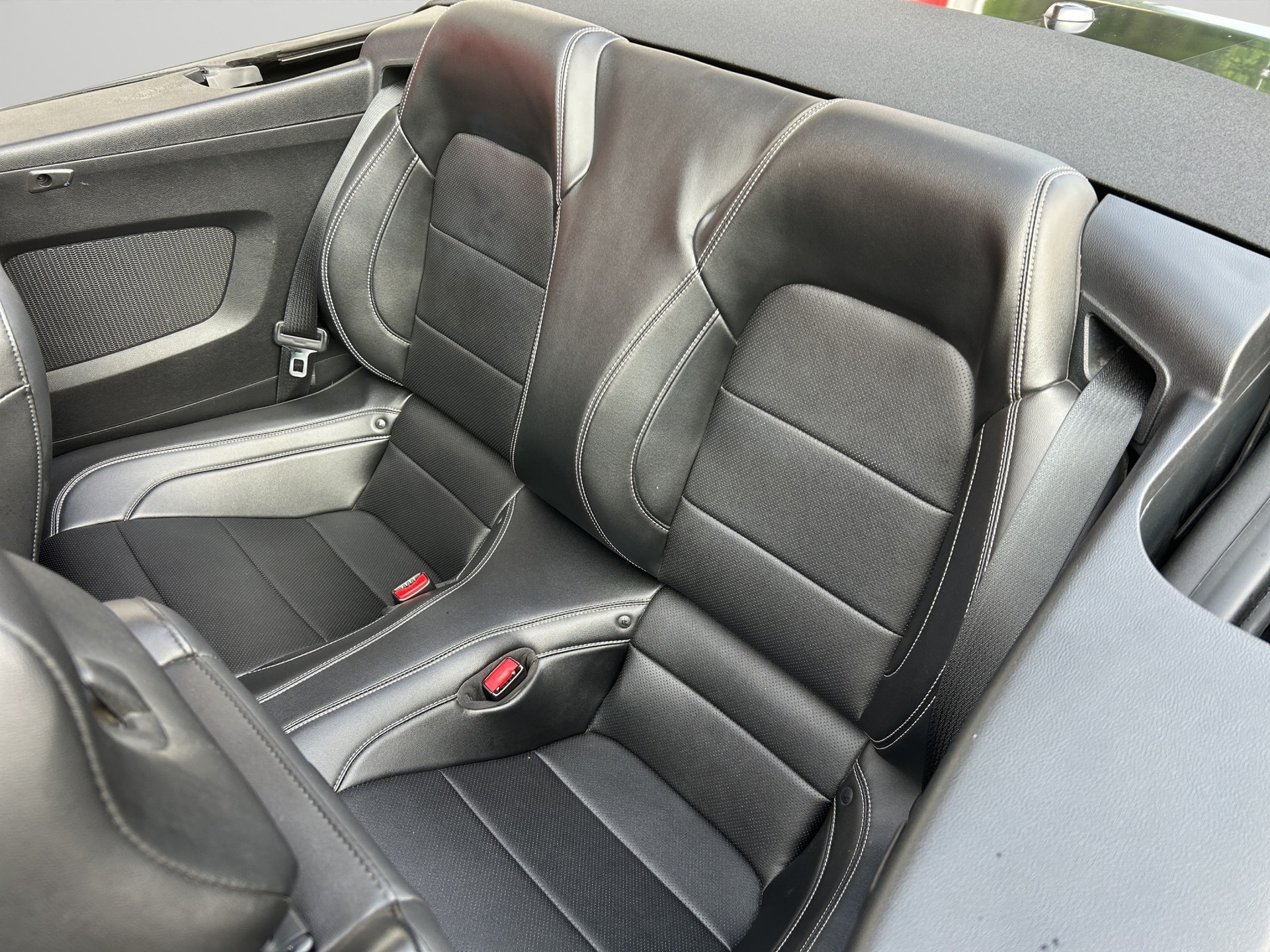 FORD Mustang Convertible 5.0 V8 GT Automat-image-14