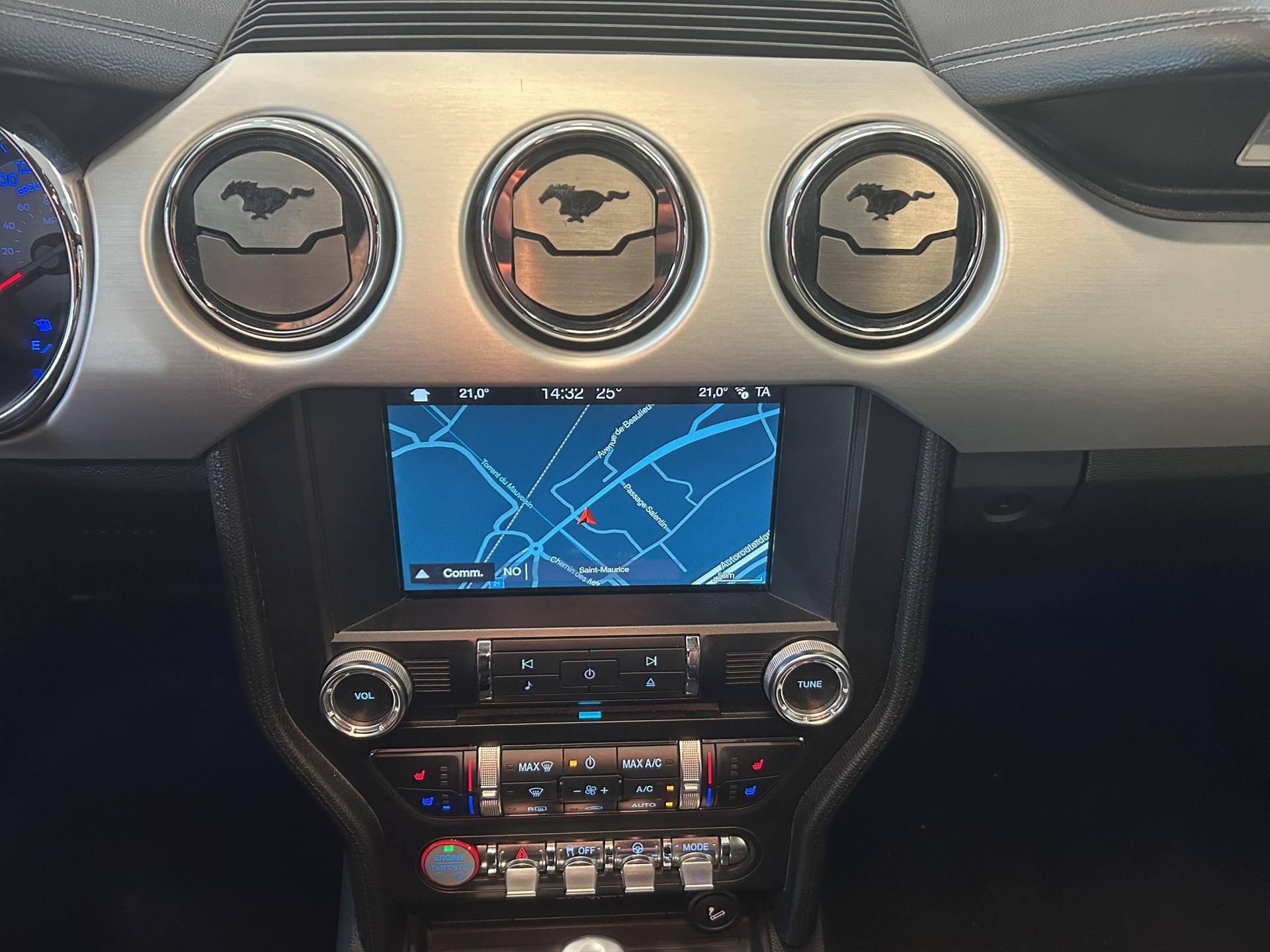 FORD Mustang Convertible 5.0 V8 GT Automat-image-11