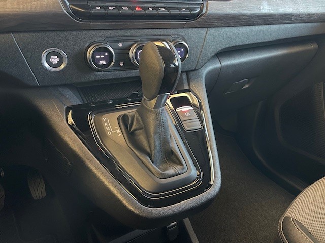 RENAULT Grand Kangoo 1.3 TCe 130 PF Techno EDC-image-11