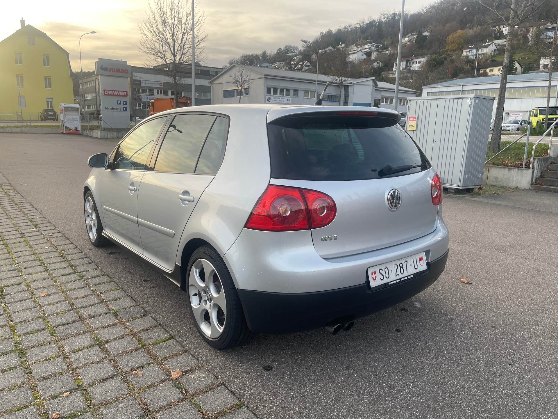 VW Golf 2.0 TFSI GTI-image-2