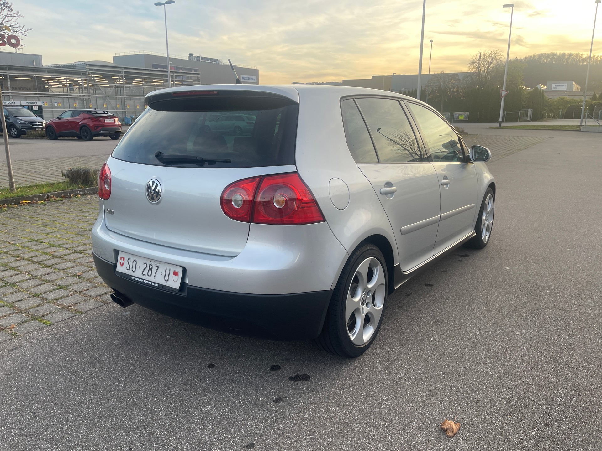 VW Golf 2.0 TFSI GTI-image-3