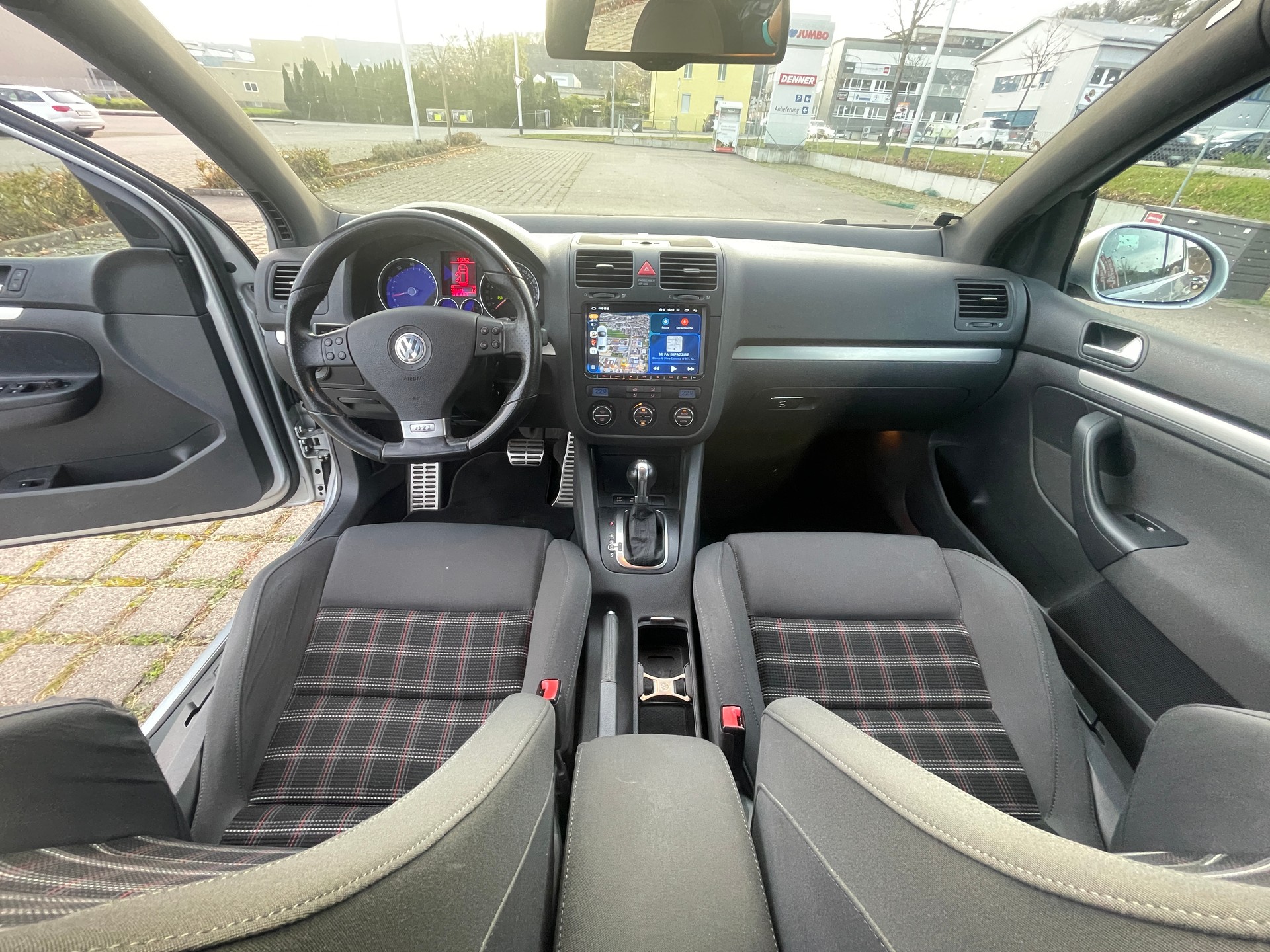 VW Golf 2.0 TFSI GTI-image-9