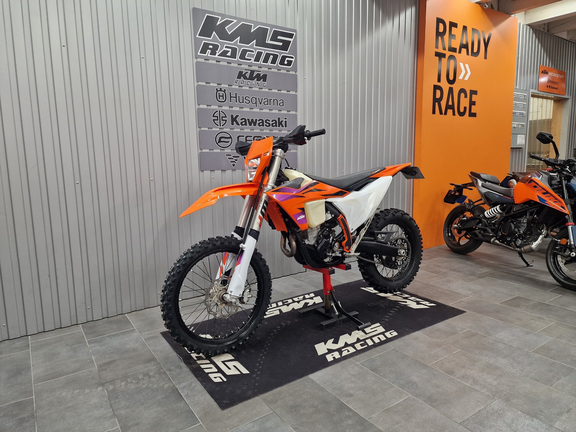 KTM 350 EXC-F-showroom-element-2
