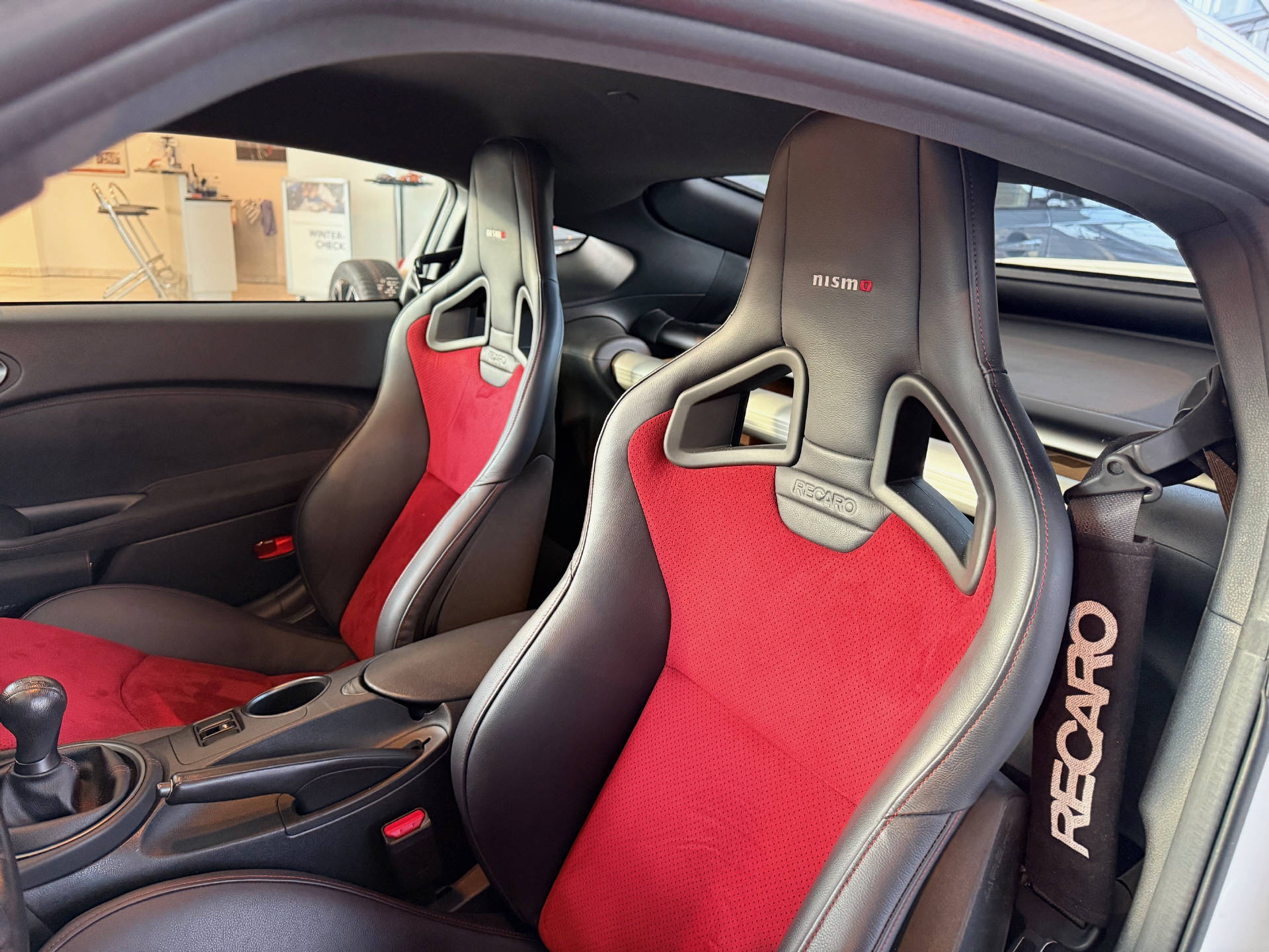 NISSAN 370 Z Coupé 3.7 V6 24V Nismo-image-5