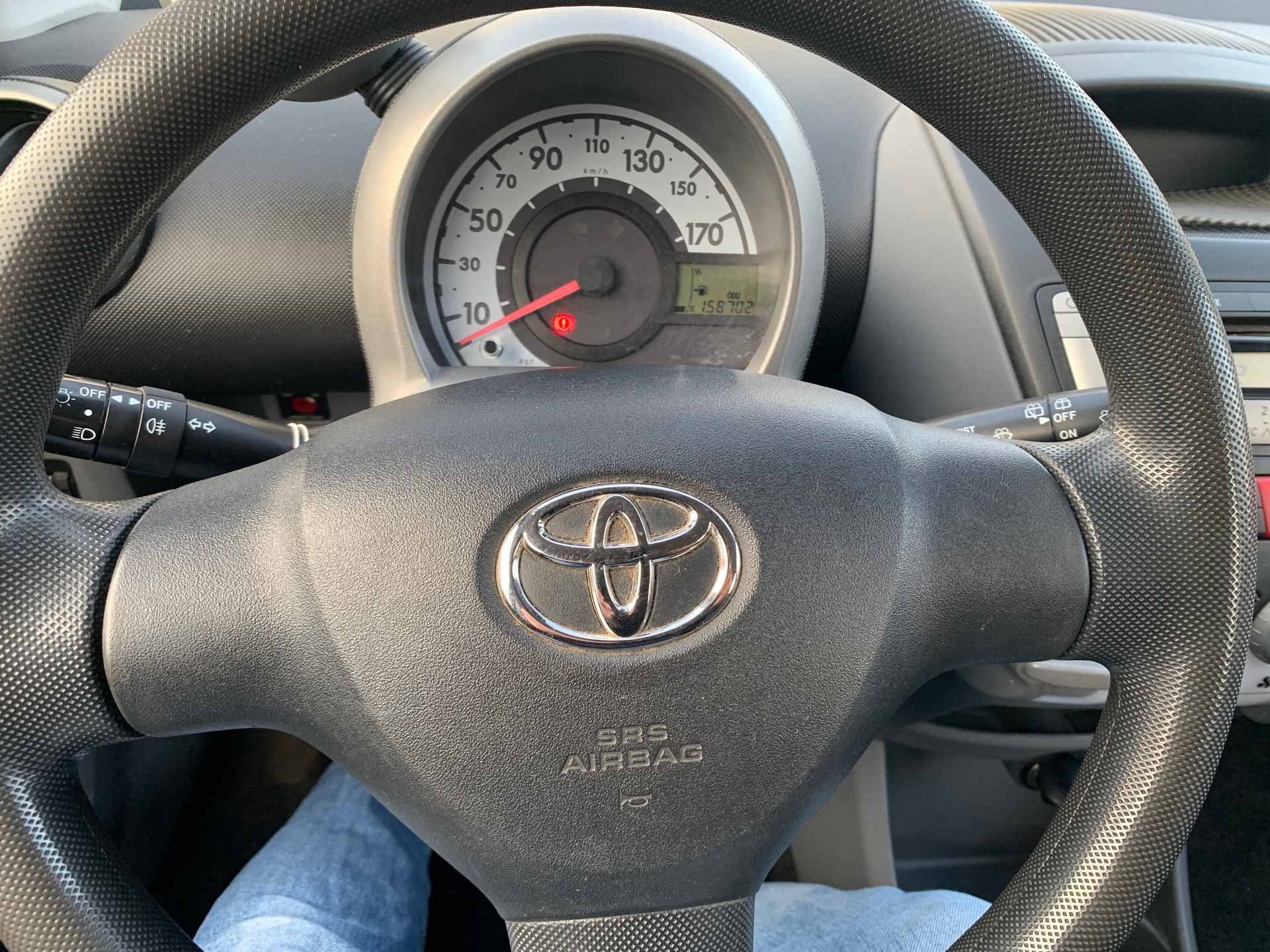 TOYOTA Aygo 1.0 Linea Luna Cool-image-9