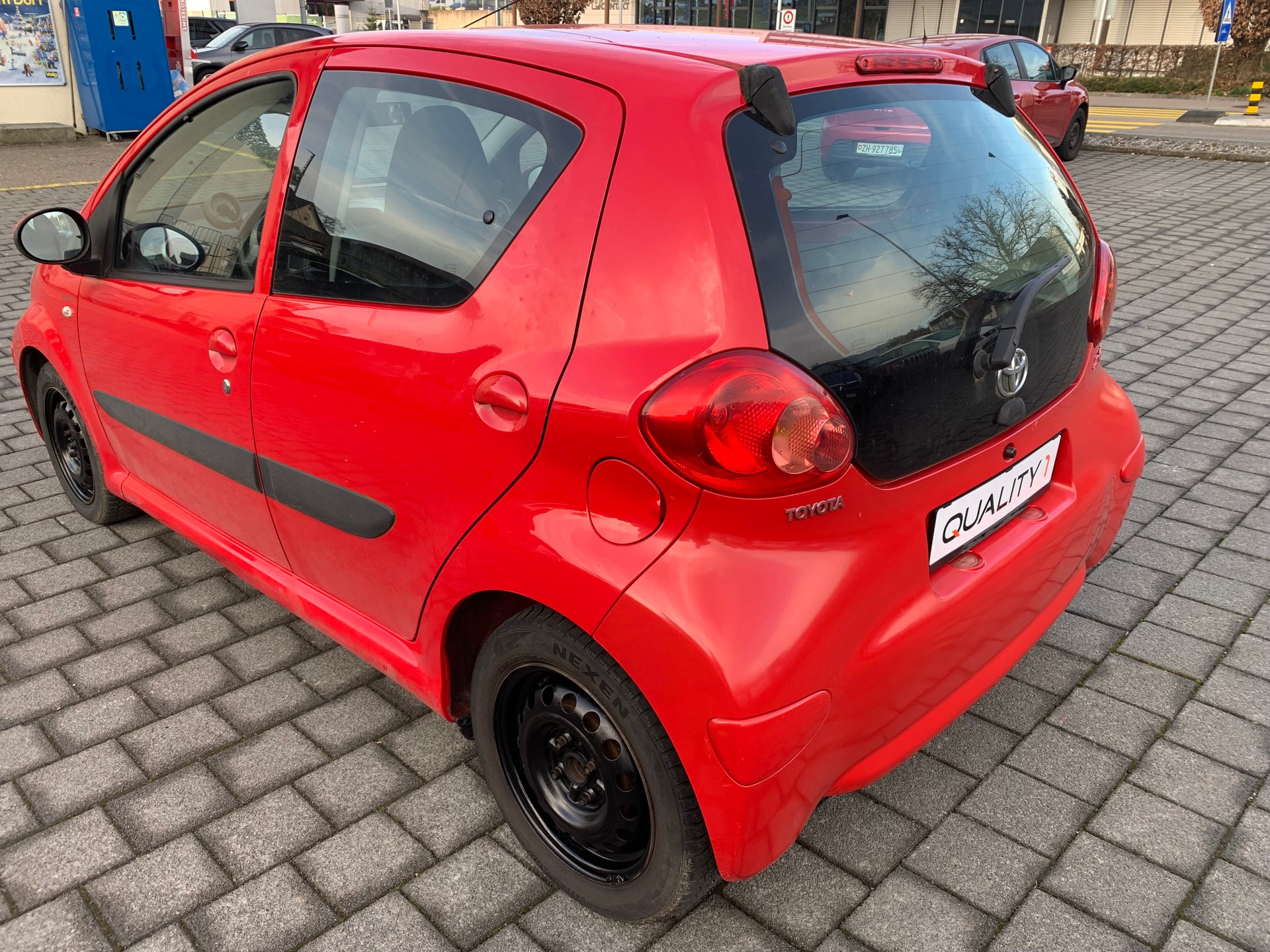 TOYOTA Aygo 1.0 Linea Luna Cool-image-2