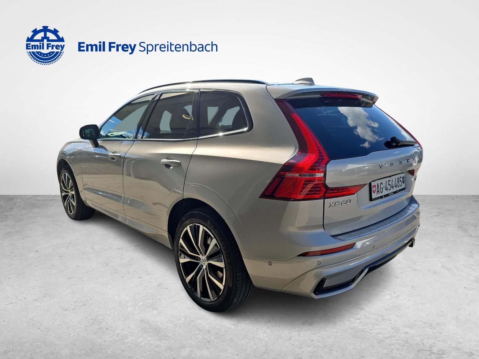 VOLVO XC60 2.0 B6 MH Plus Dark AWD-image-2