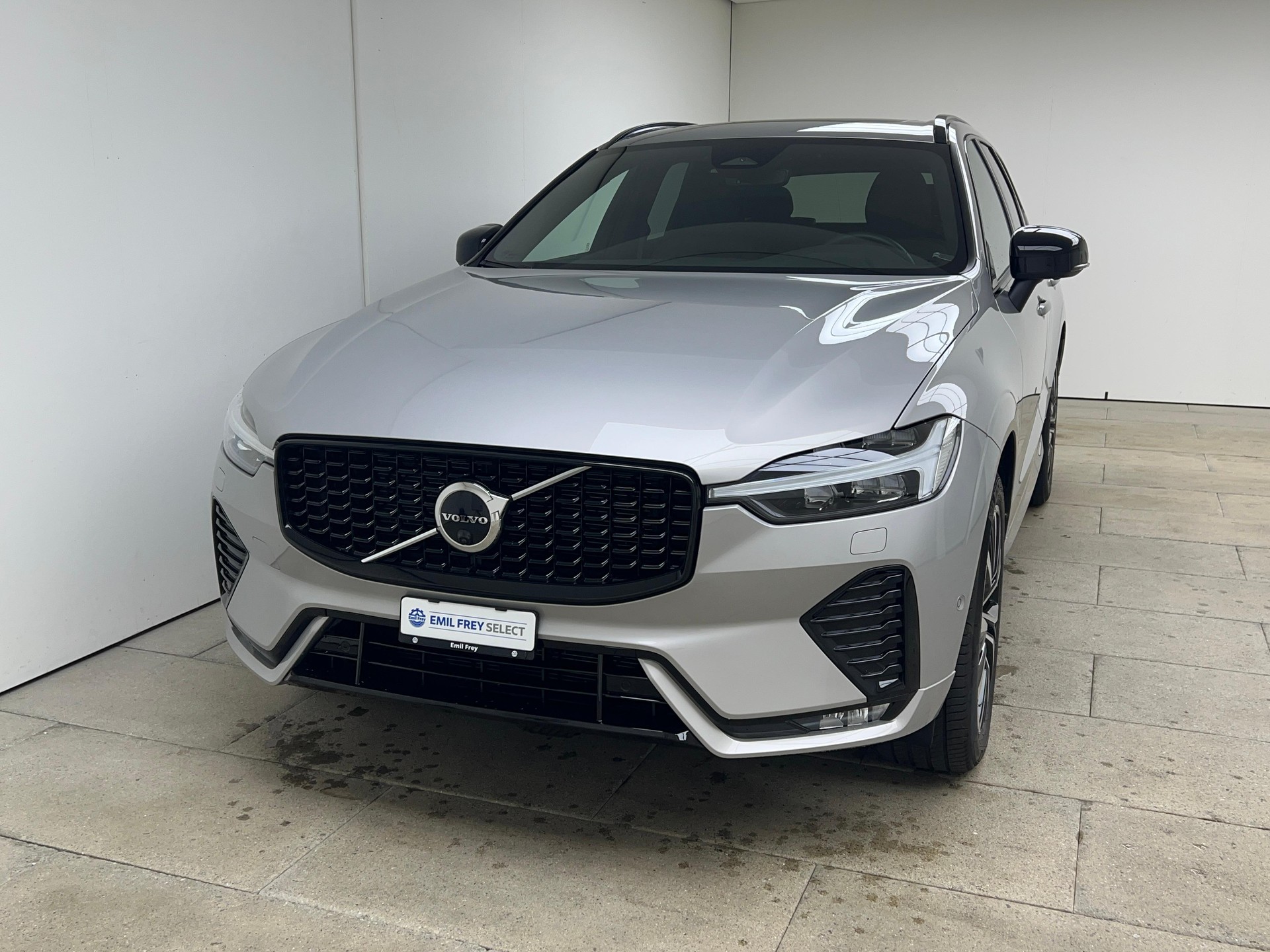 VOLVO XC60 2.0 B6 MH Plus Dark AWD