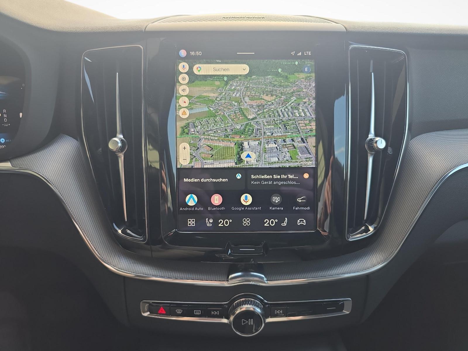 VOLVO XC60 2.0 B6 MH Plus Dark AWD-image-13
