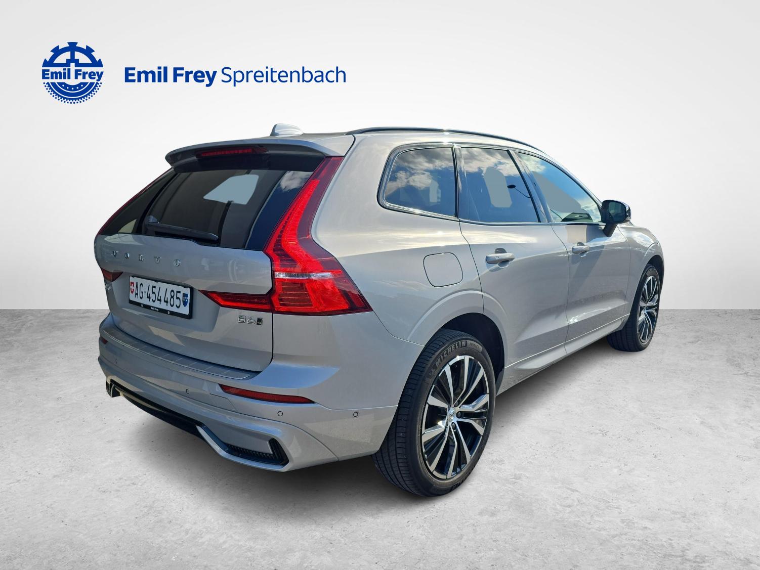 VOLVO XC60 2.0 B6 MH Plus Dark AWD-image-4