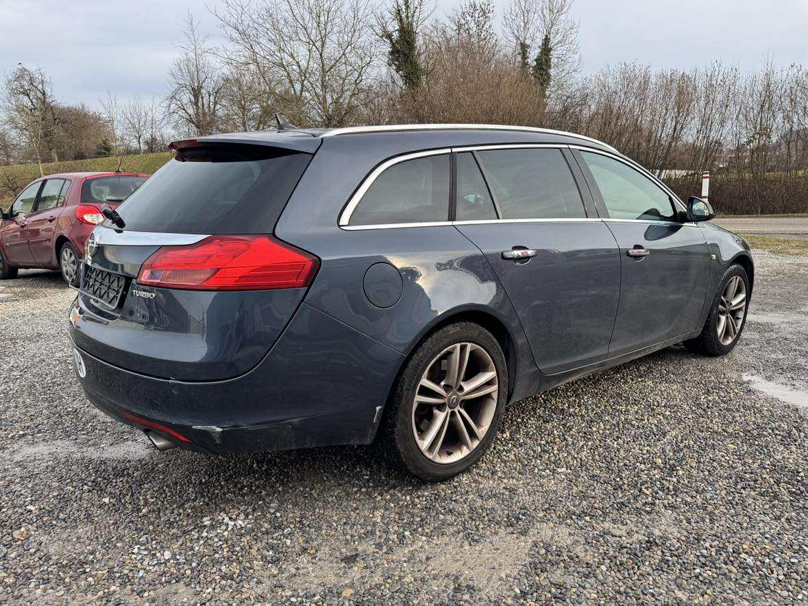 OPEL Insignia Sports Tourer 1.6 Turbo Sport-image-8