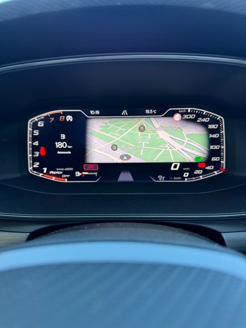 CUPRA LEON VZ 2.0 TSI DSG-image-15