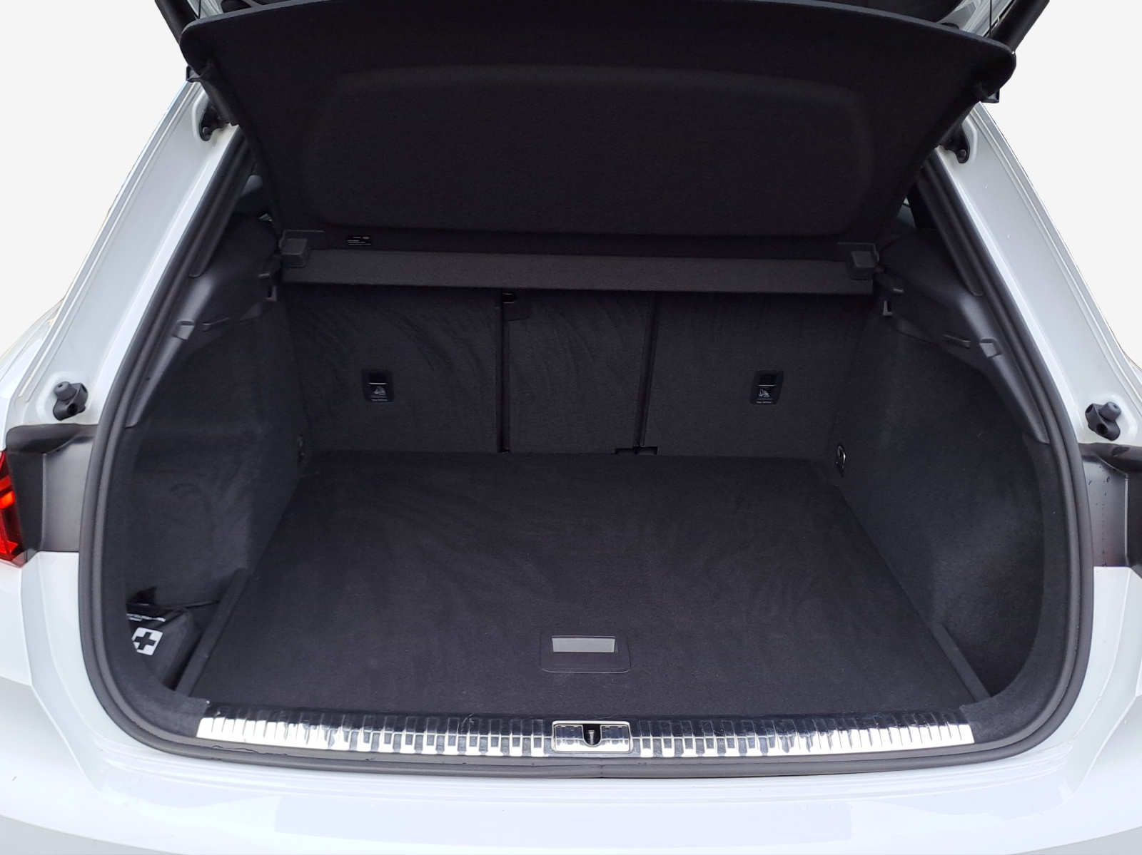 AUDI Q3 35 TFSI S line Attraction S-tronic-image-12