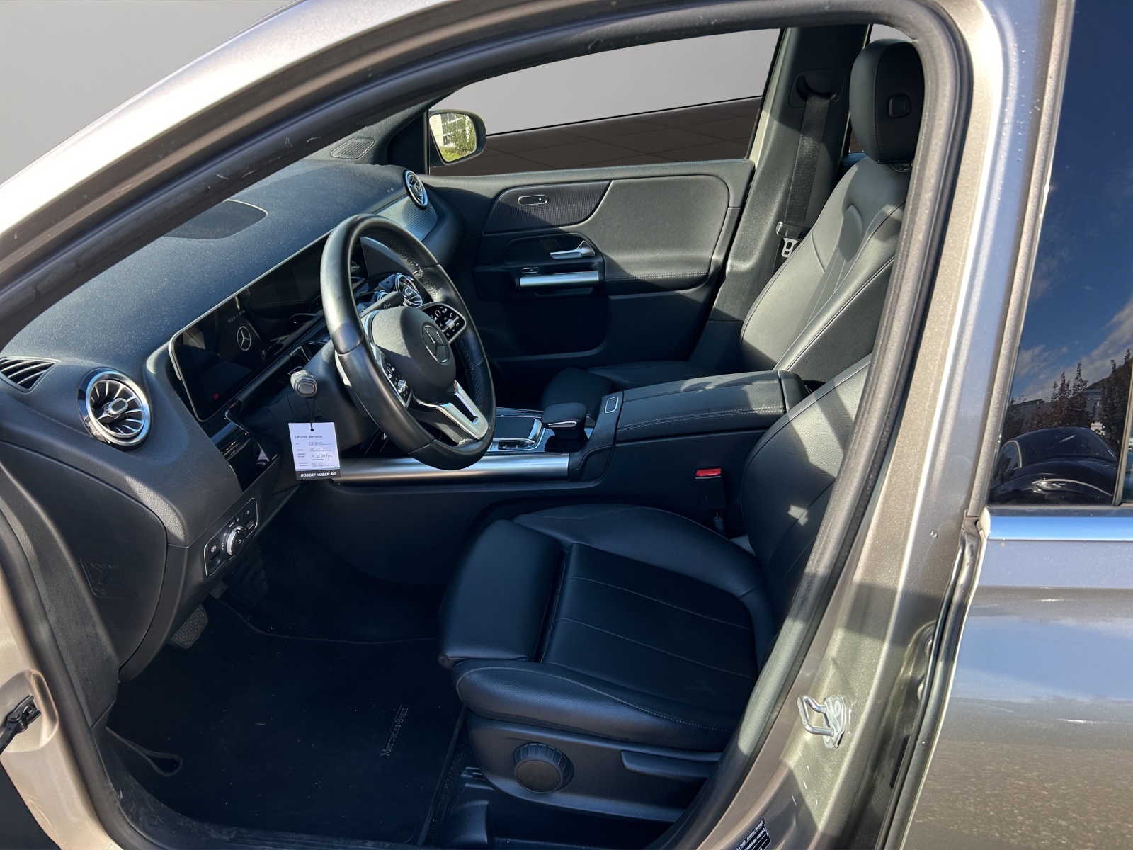 MERCEDES-BENZ B 180 Progressive 7G-DCT-showroom-element-3
