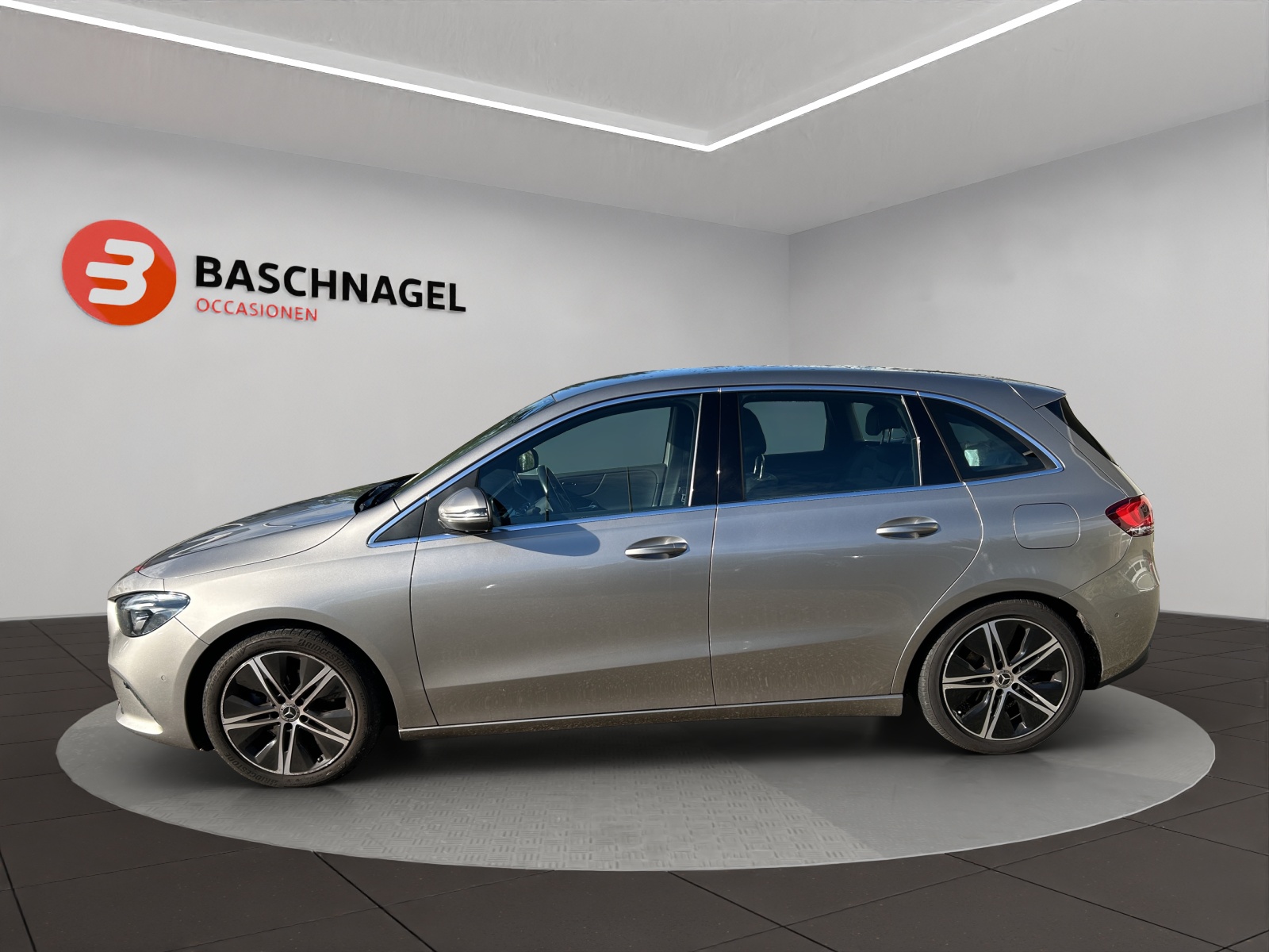 MERCEDES-BENZ B 180 Progressive 7G-DCT-showroom-element-1
