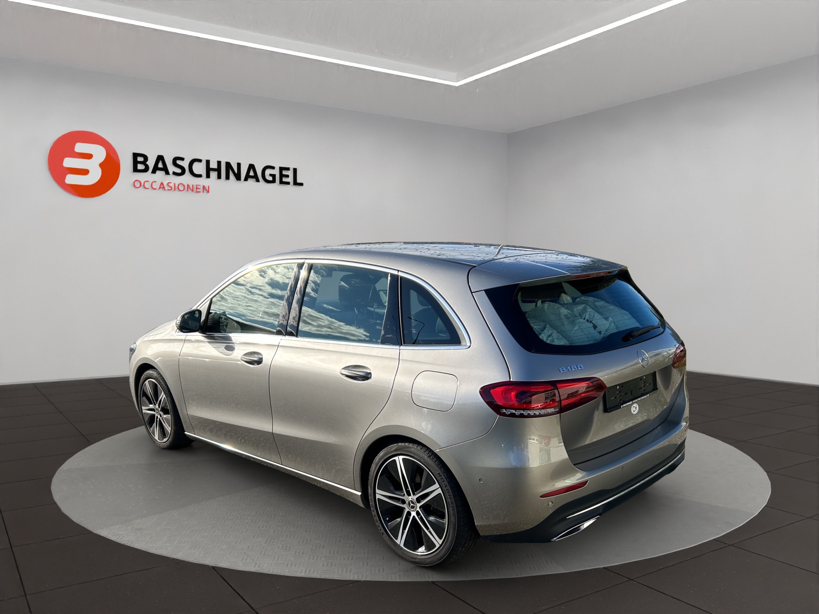 MERCEDES-BENZ B 180 Progressive 7G-DCT-showroom-element-2