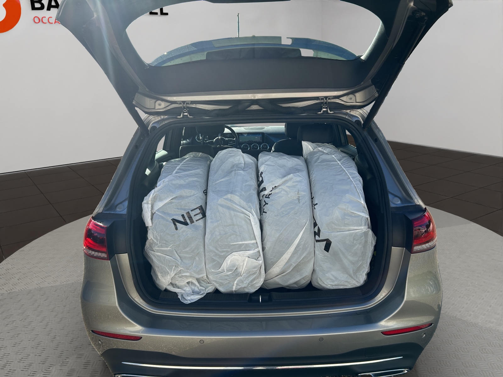 MERCEDES-BENZ B 180 Progressive 7G-DCT-image-5