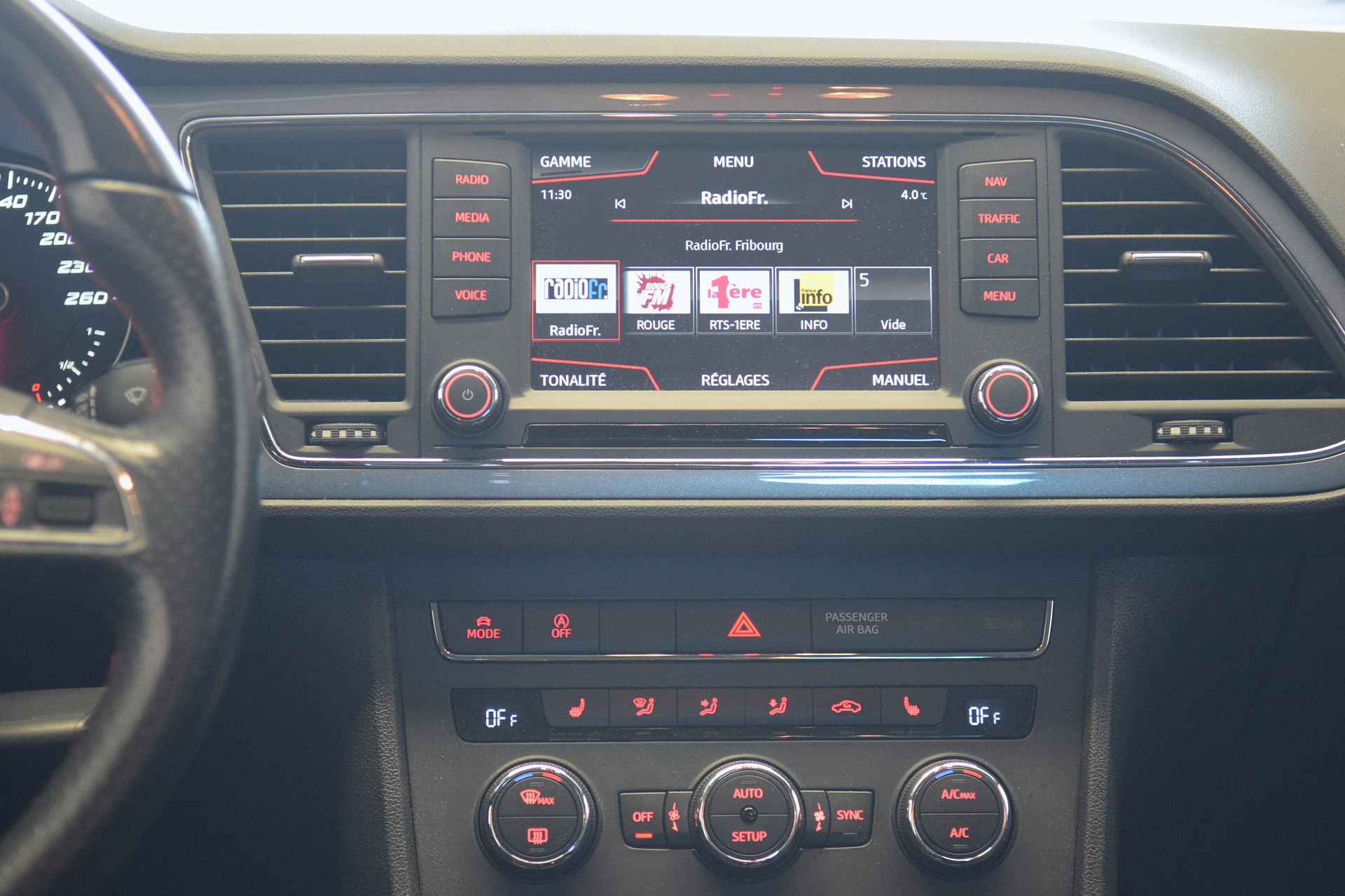SEAT Leon 2.0 TDI FR Line-image-13