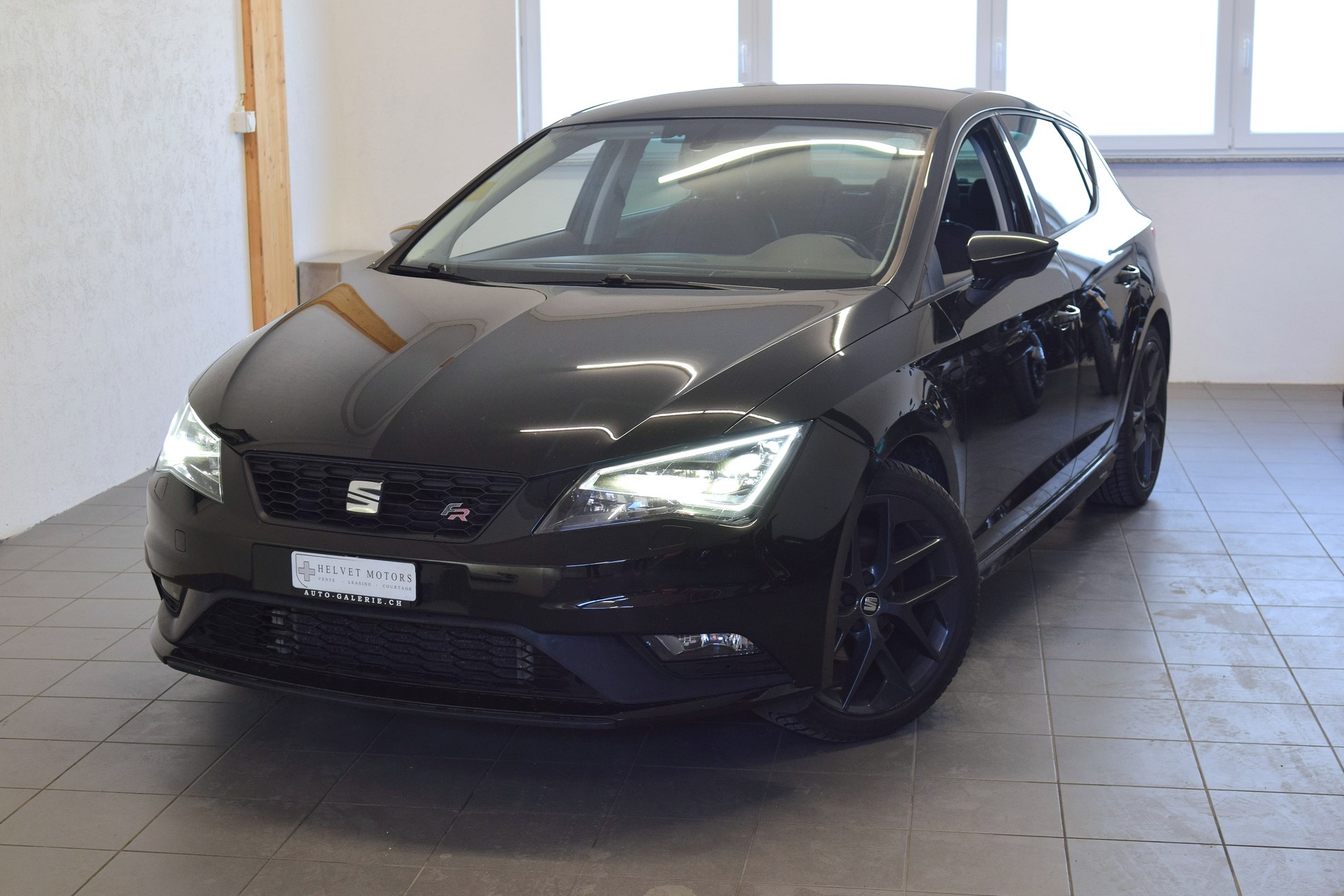 SEAT Leon 2.0 TDI FR Line-image-0