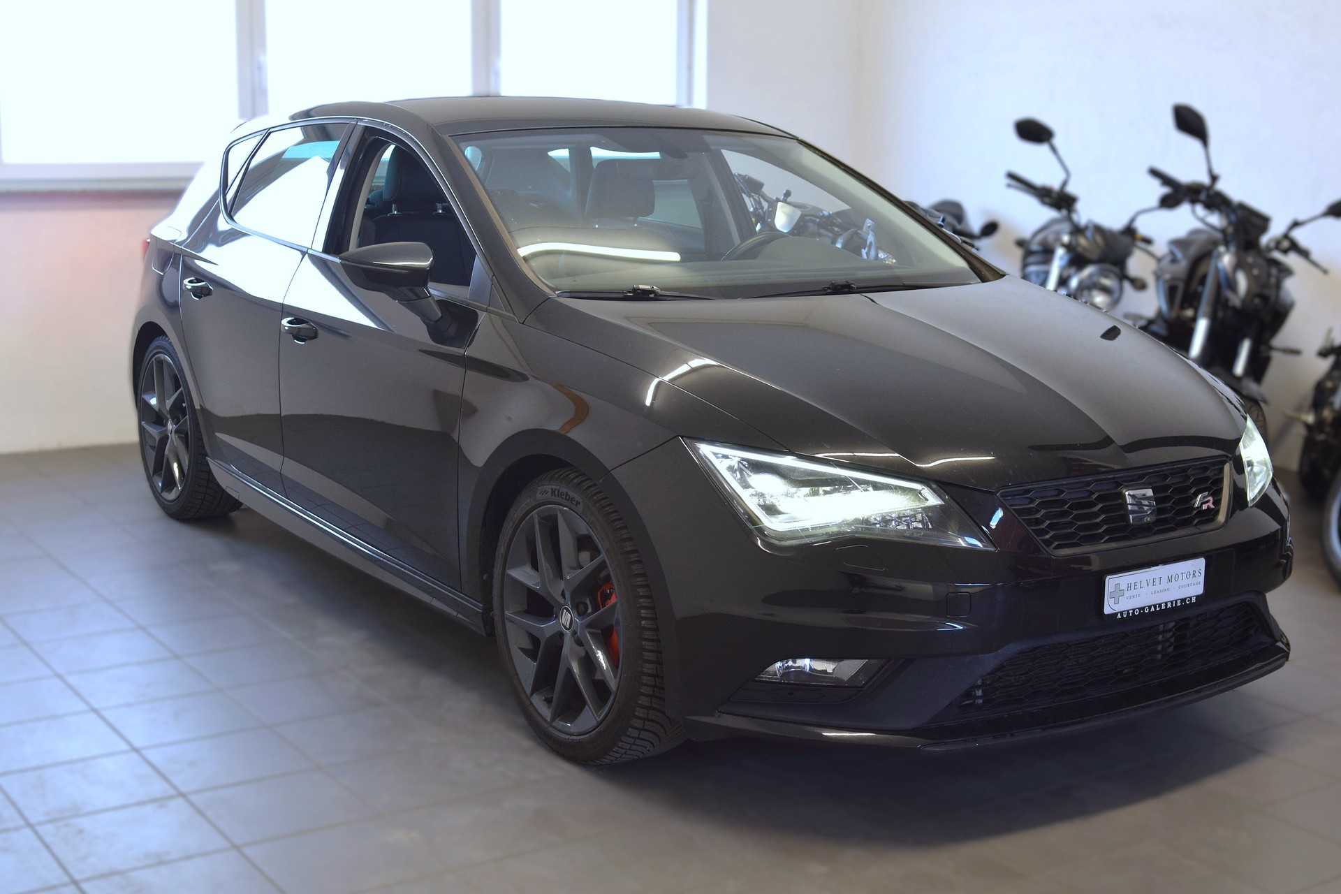 SEAT Leon 2.0 TDI FR Line-image-2