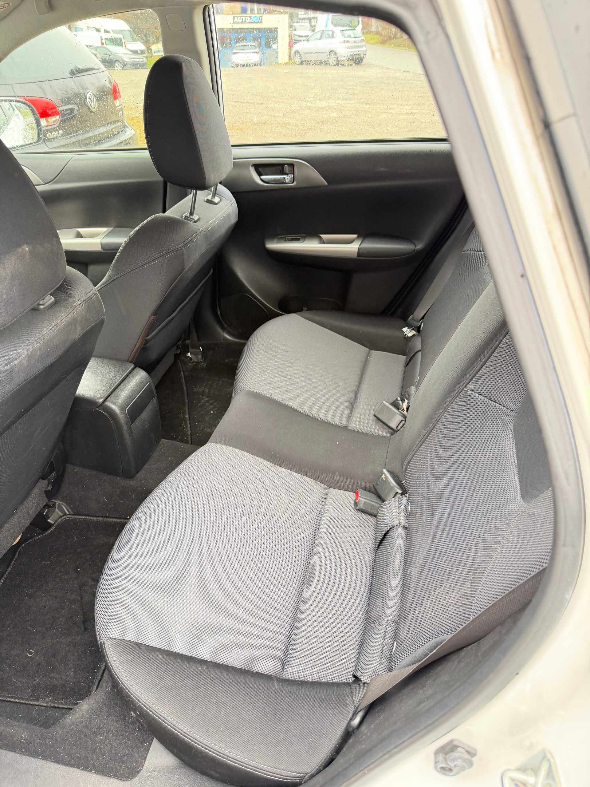 SUBARU Impreza 2.0D Comfort S-image-5