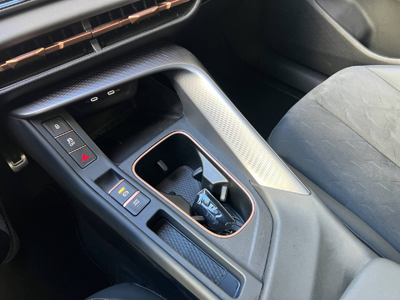 CUPRA Terramar 2.0 TSI VZ 265PS 4Drive DSG-image-14