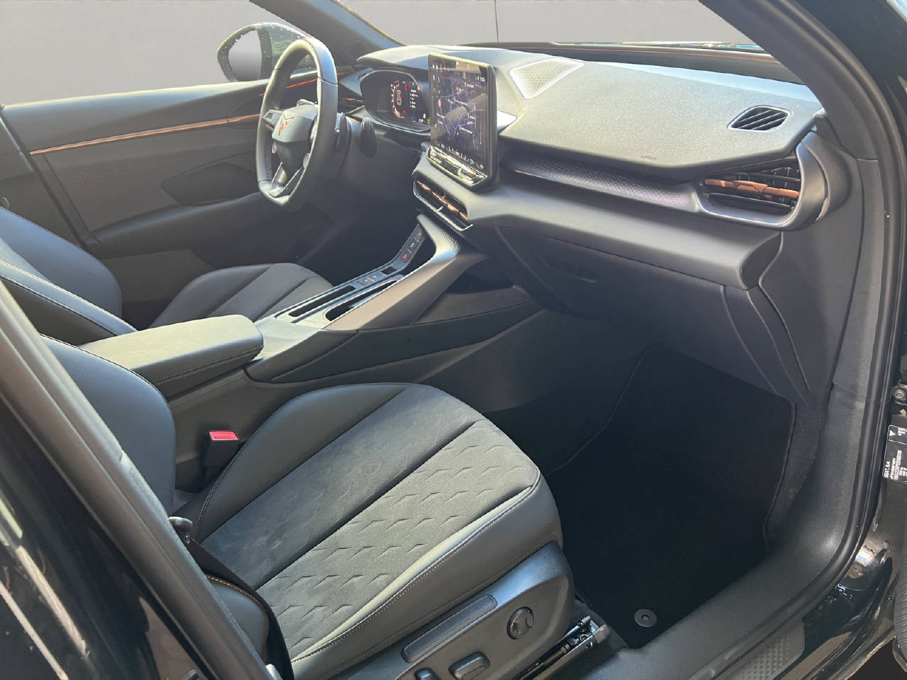 CUPRA Terramar 2.0 TSI VZ 265PS 4Drive DSG-image-8