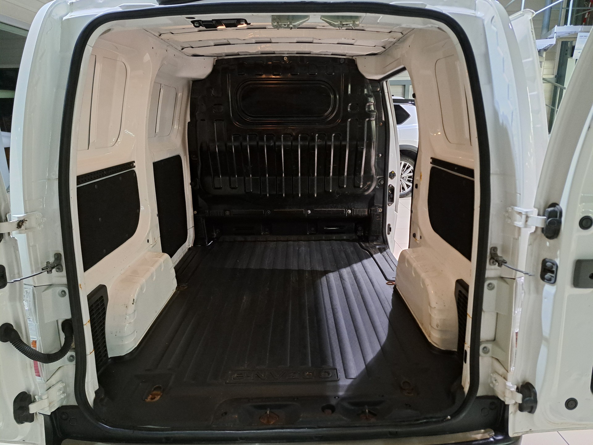 NISSAN e-NV200 Comfort (inklusive. battery)-image-12