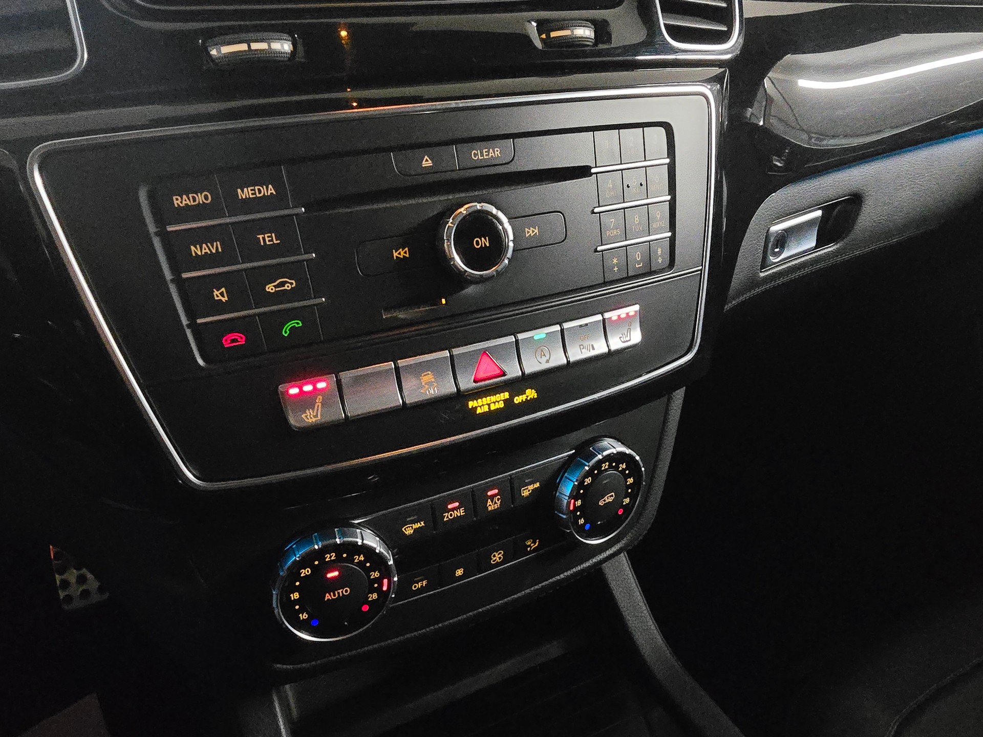 MERCEDES-BENZ GLE 43 AMG Executive 4Matic 9G-Tronic-image-16