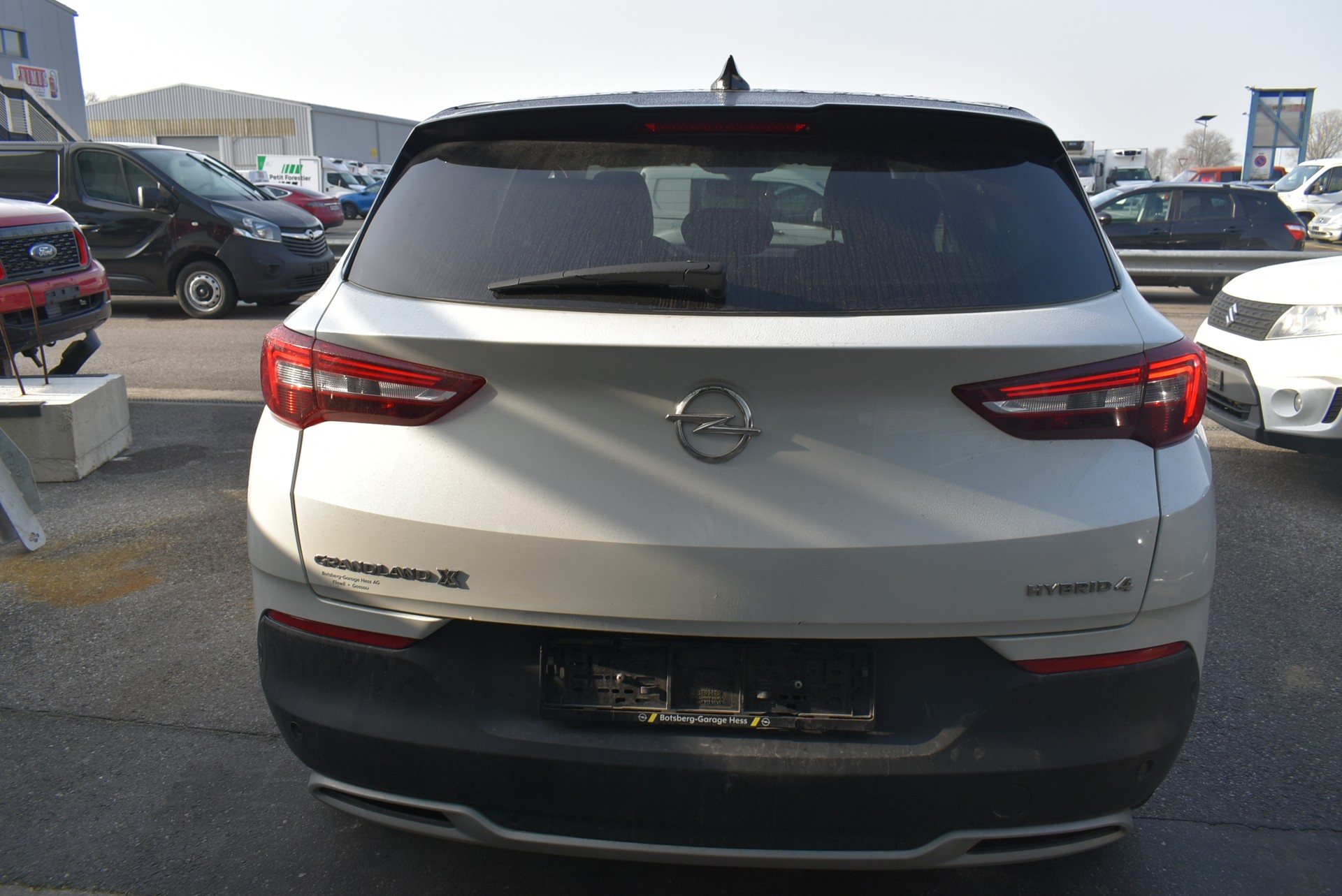 OPEL Grandland X 1.6 Hybrid4 Excellence Automatik-image-6
