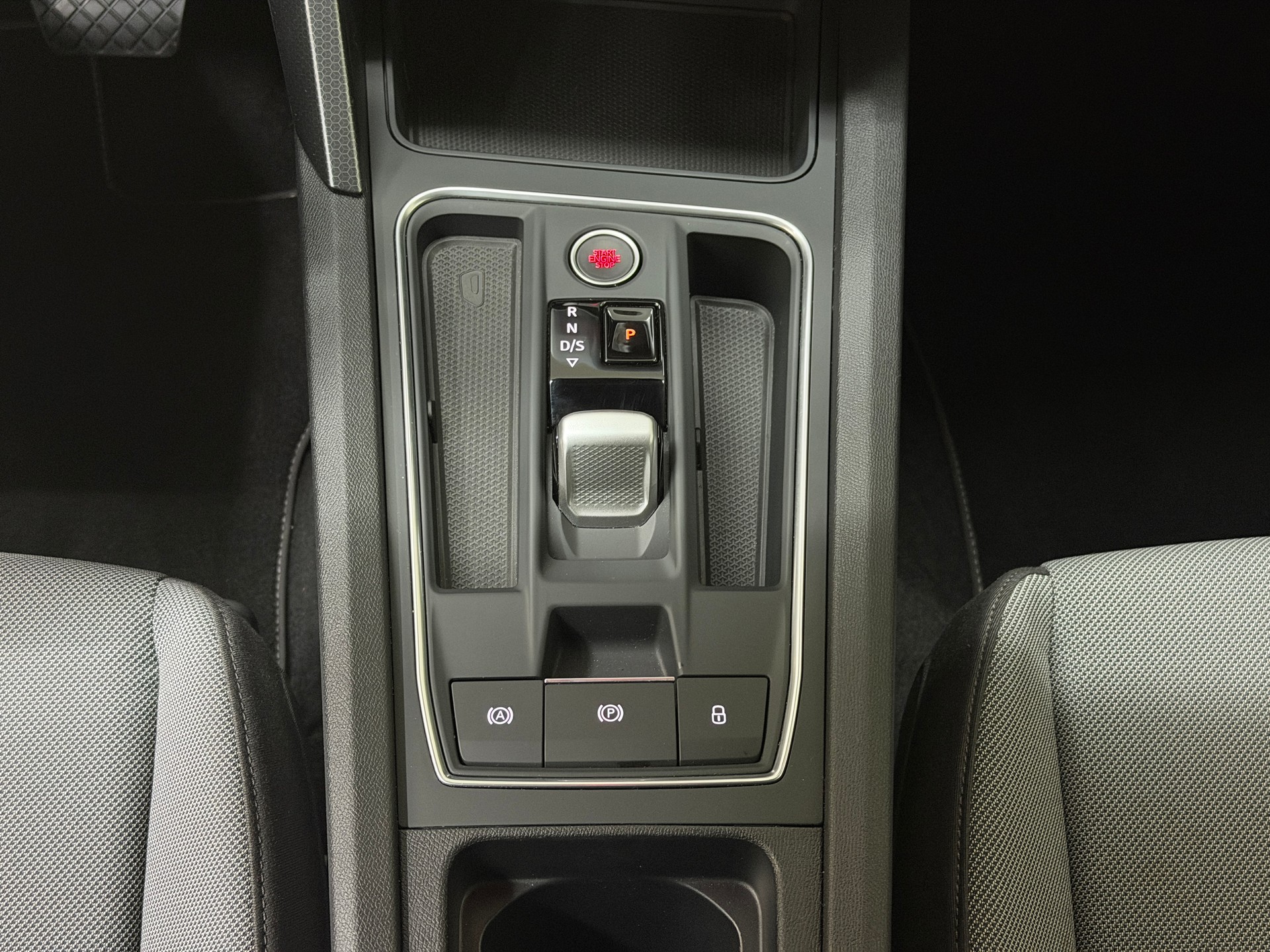 SEAT Leon ST 2.0 TDI EVO DSG Style-image-13