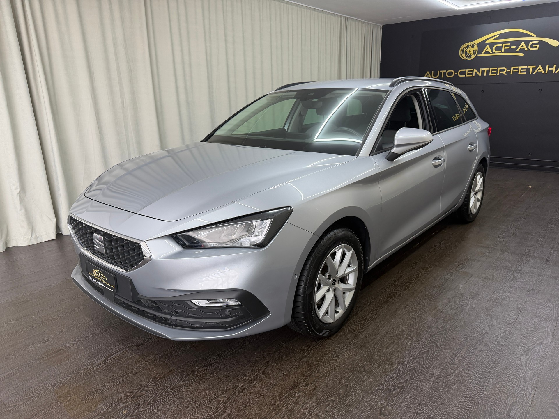 SEAT Leon ST 2.0 TDI EVO DSG Style-image-0