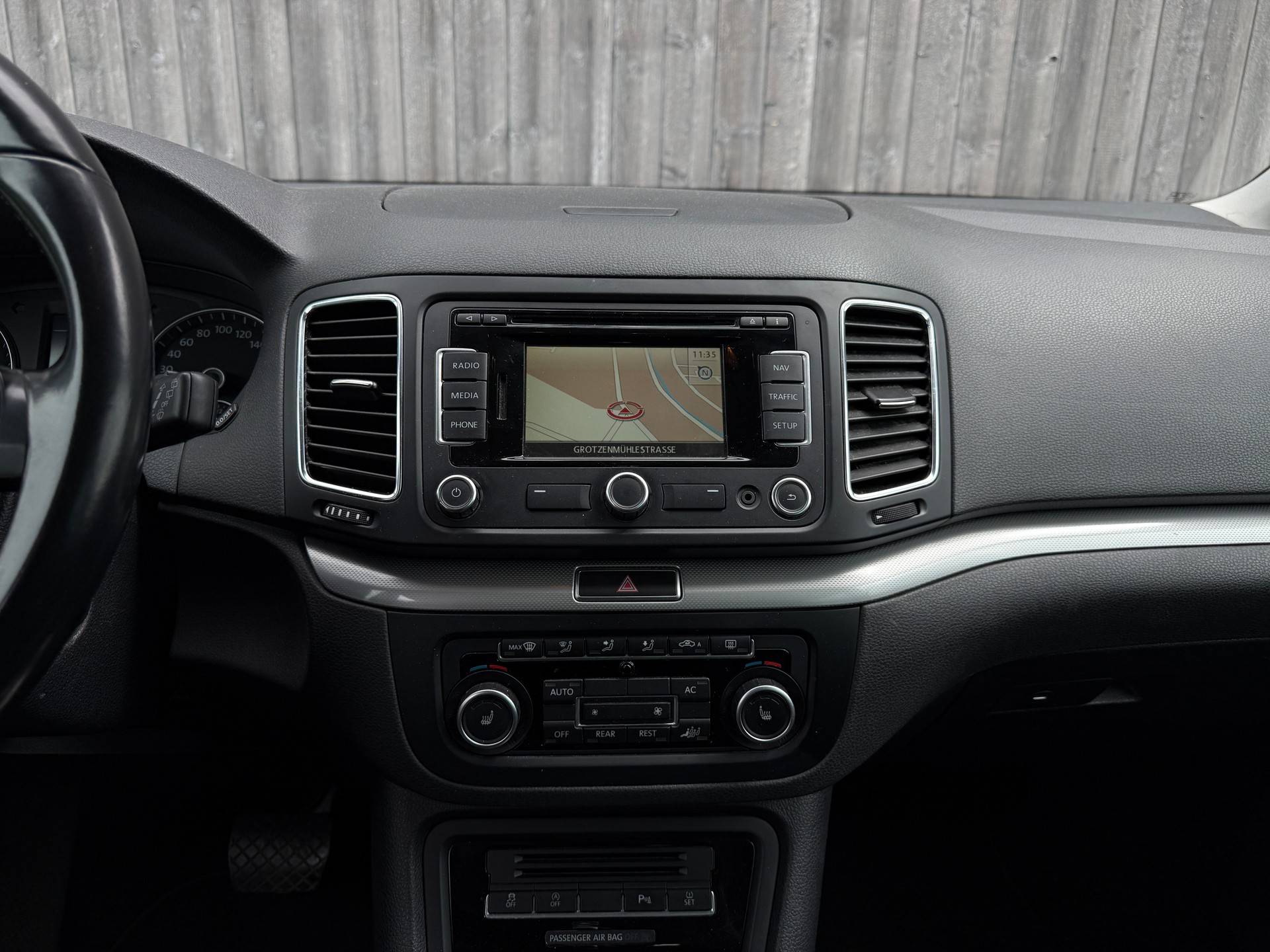 VW Sharan 2.0 TDI BMT Comfortline DSG-image-8
