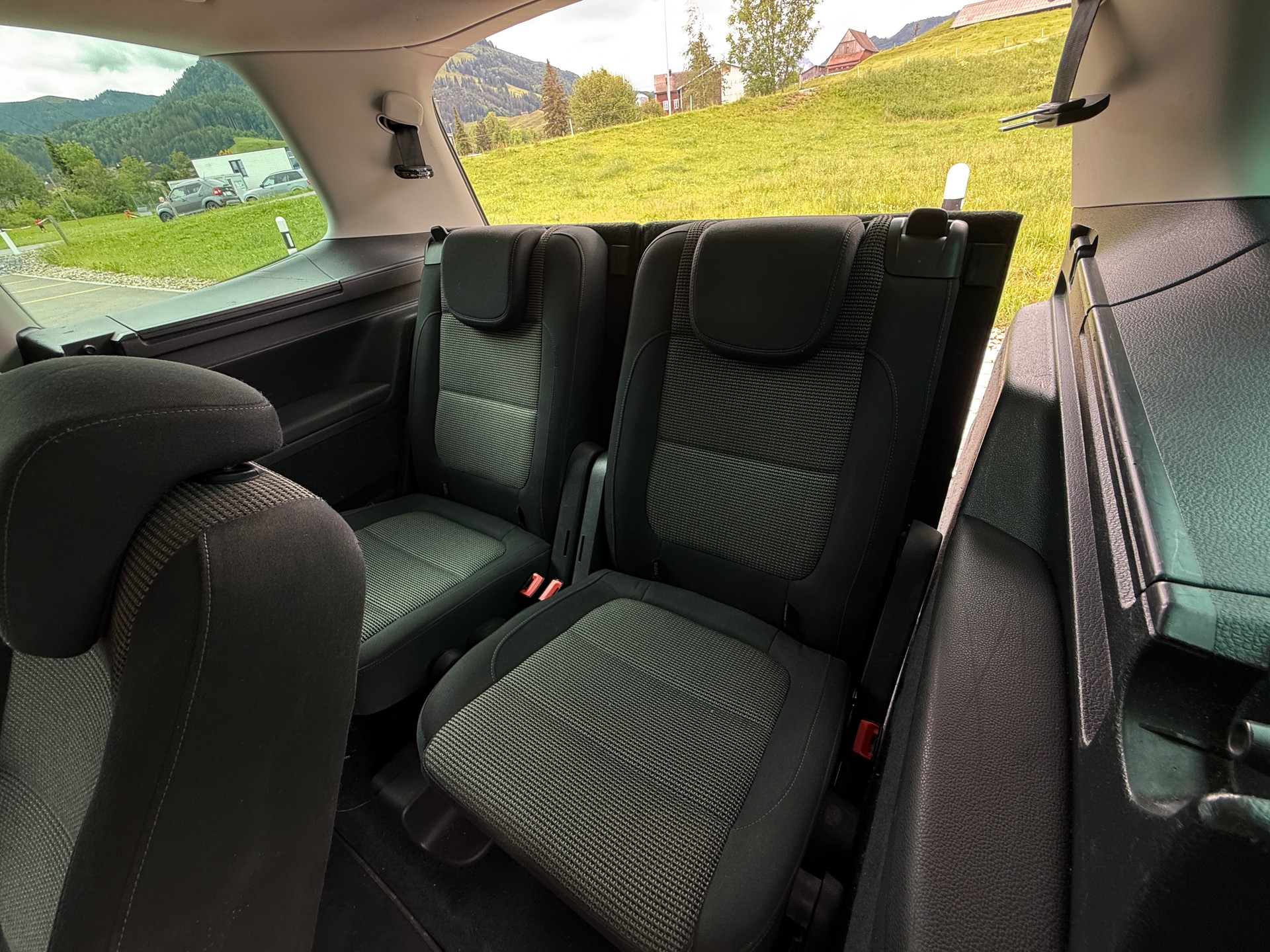 VW Sharan 2.0 TDI BMT Comfortline DSG-image-13