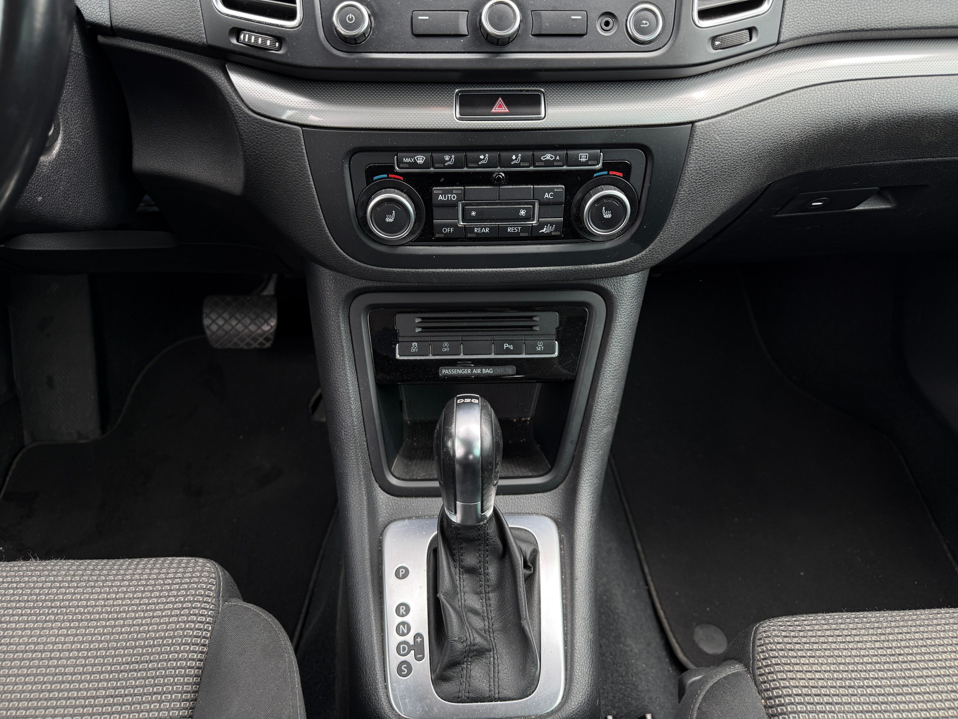 VW Sharan 2.0 TDI BMT Comfortline DSG-image-11