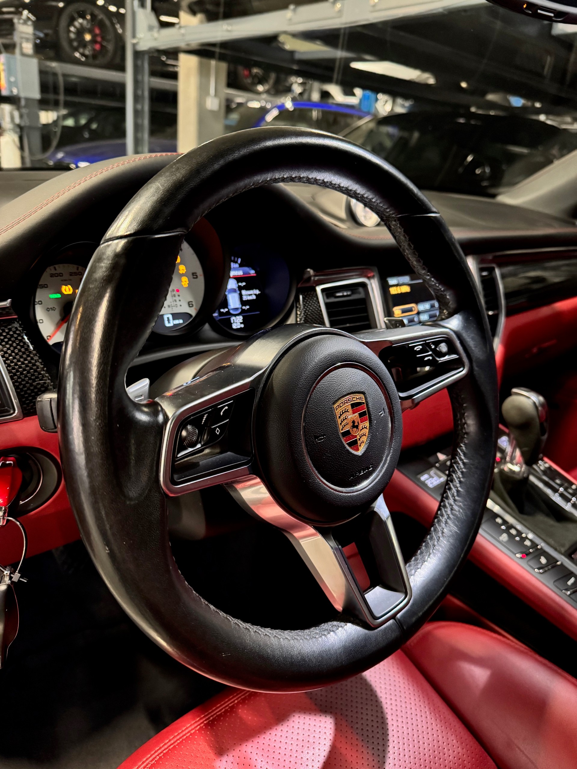 PORSCHE Macan S Diesel PDK-image-7