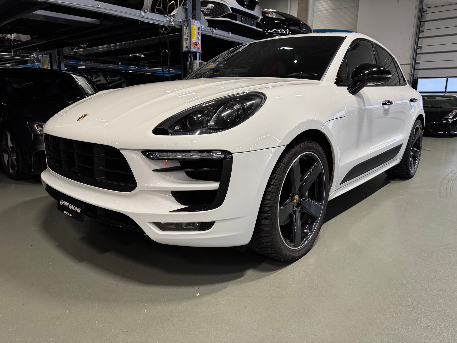 PORSCHE Macan S Diesel PDK-image-1
