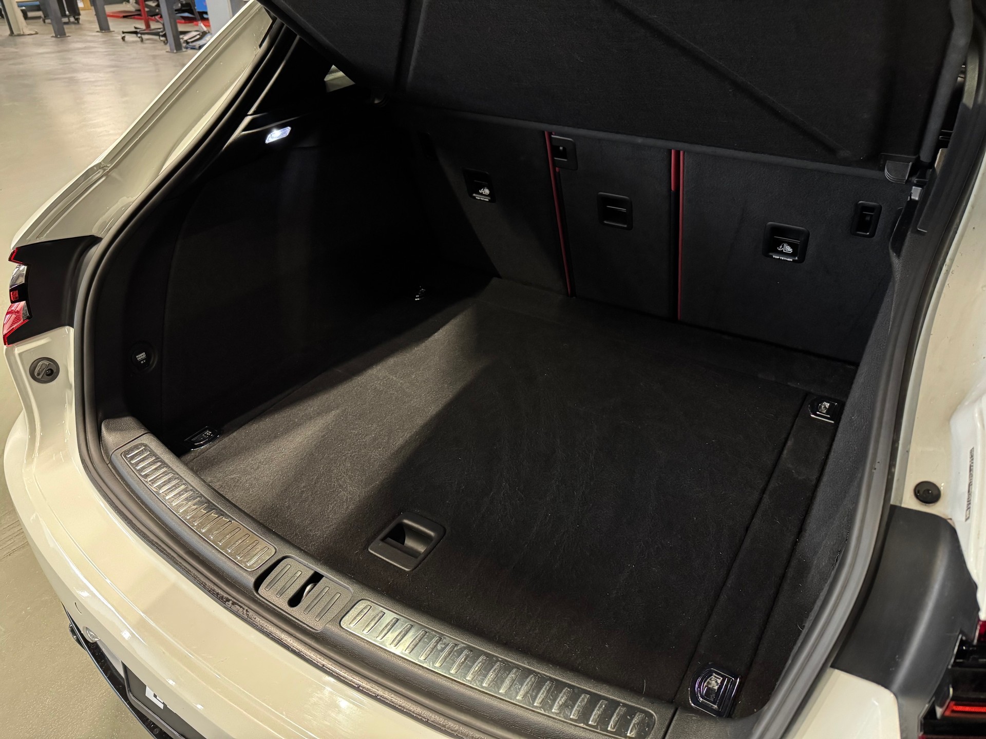 PORSCHE Macan S Diesel PDK-image-14