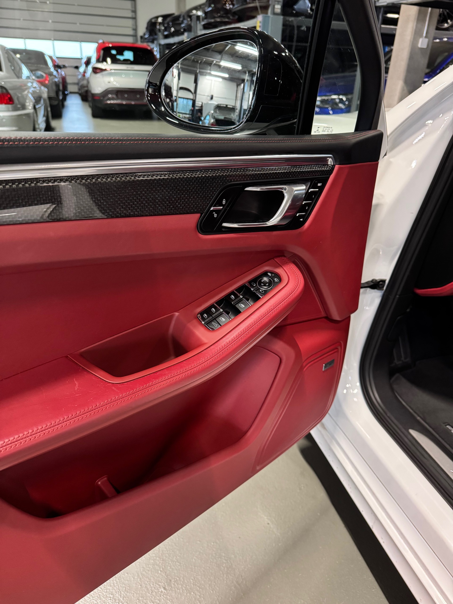 PORSCHE Macan S Diesel PDK-image-10