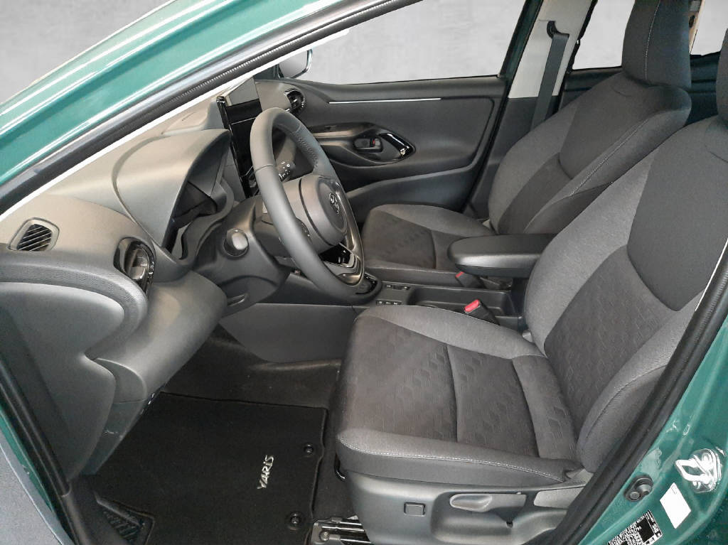 TOYOTA Yaris 1.5 VVT-i HSD Trend-image-8