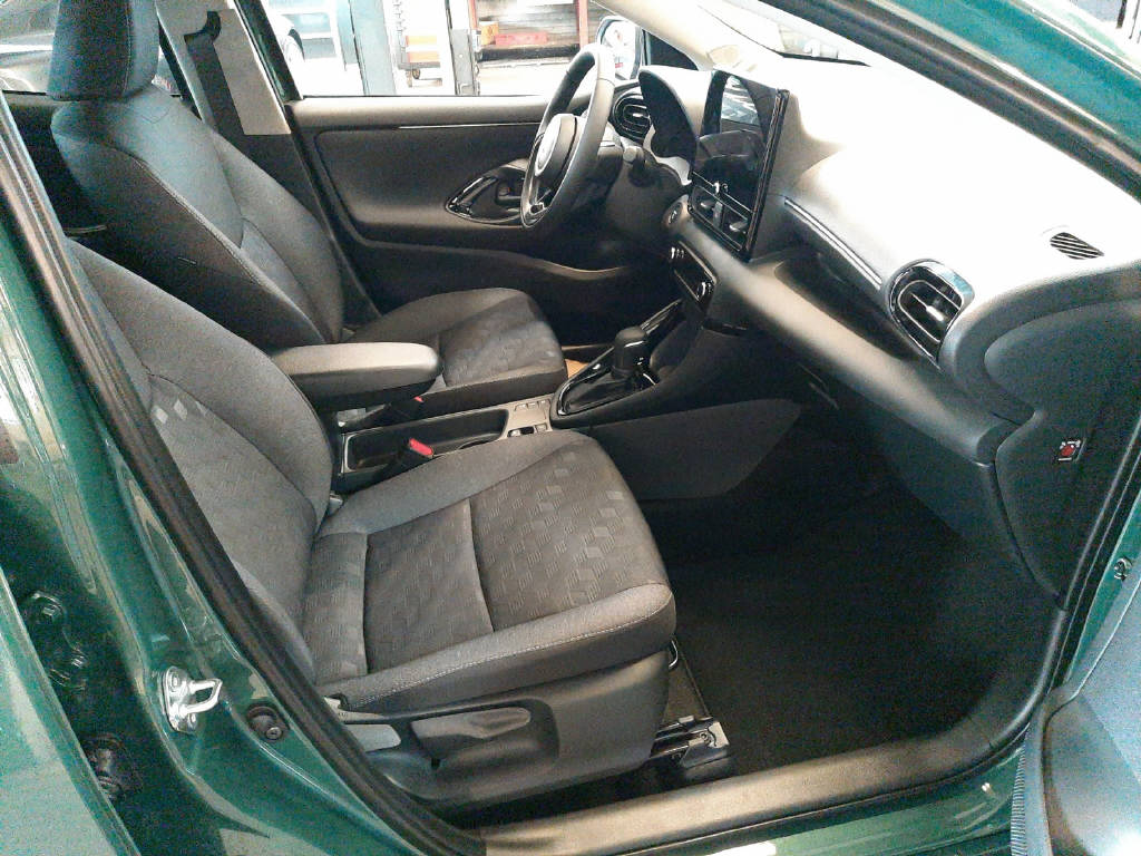 TOYOTA Yaris 1.5 VVT-i HSD Trend-image-6