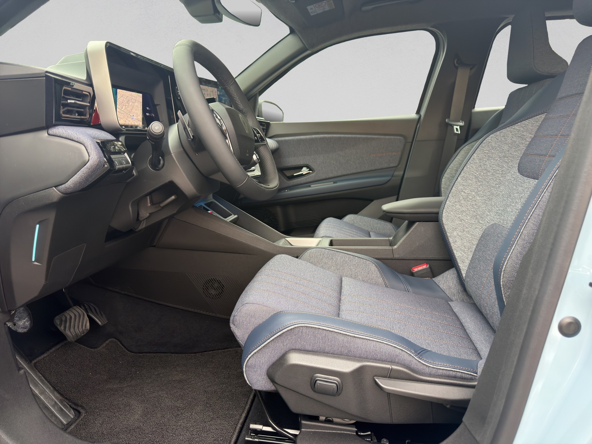 RENAULT R4 E-Tech Comfort Range 52 kWh Techno-image-5