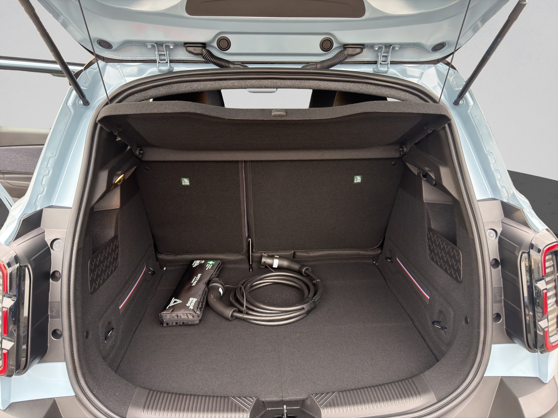 RENAULT R4 E-Tech Comfort Range 52 kWh Techno-image-6