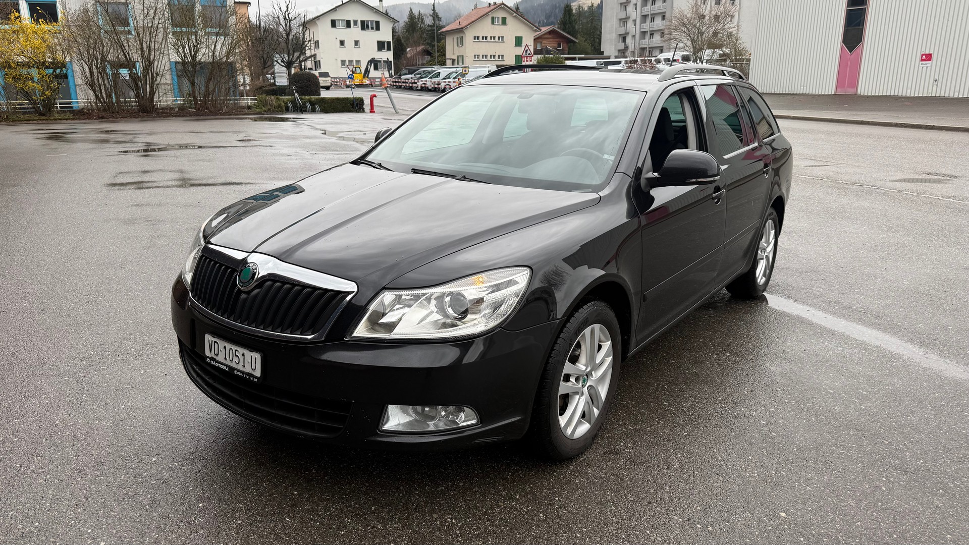 SKODA Octavia Combi 1.8 TSI Ambition 4x4-image-2