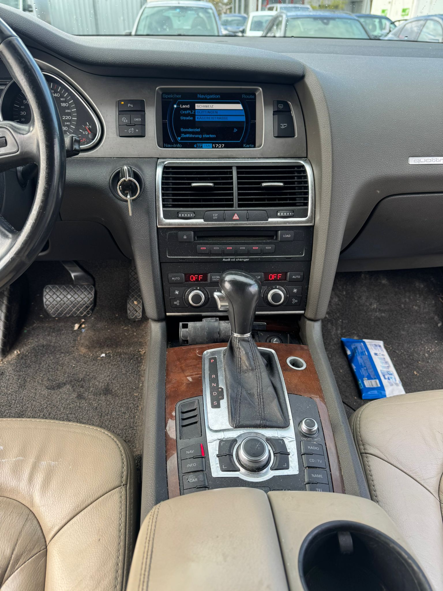 AUDI Q7 3.0 TDI quattro tiptronic-image-13