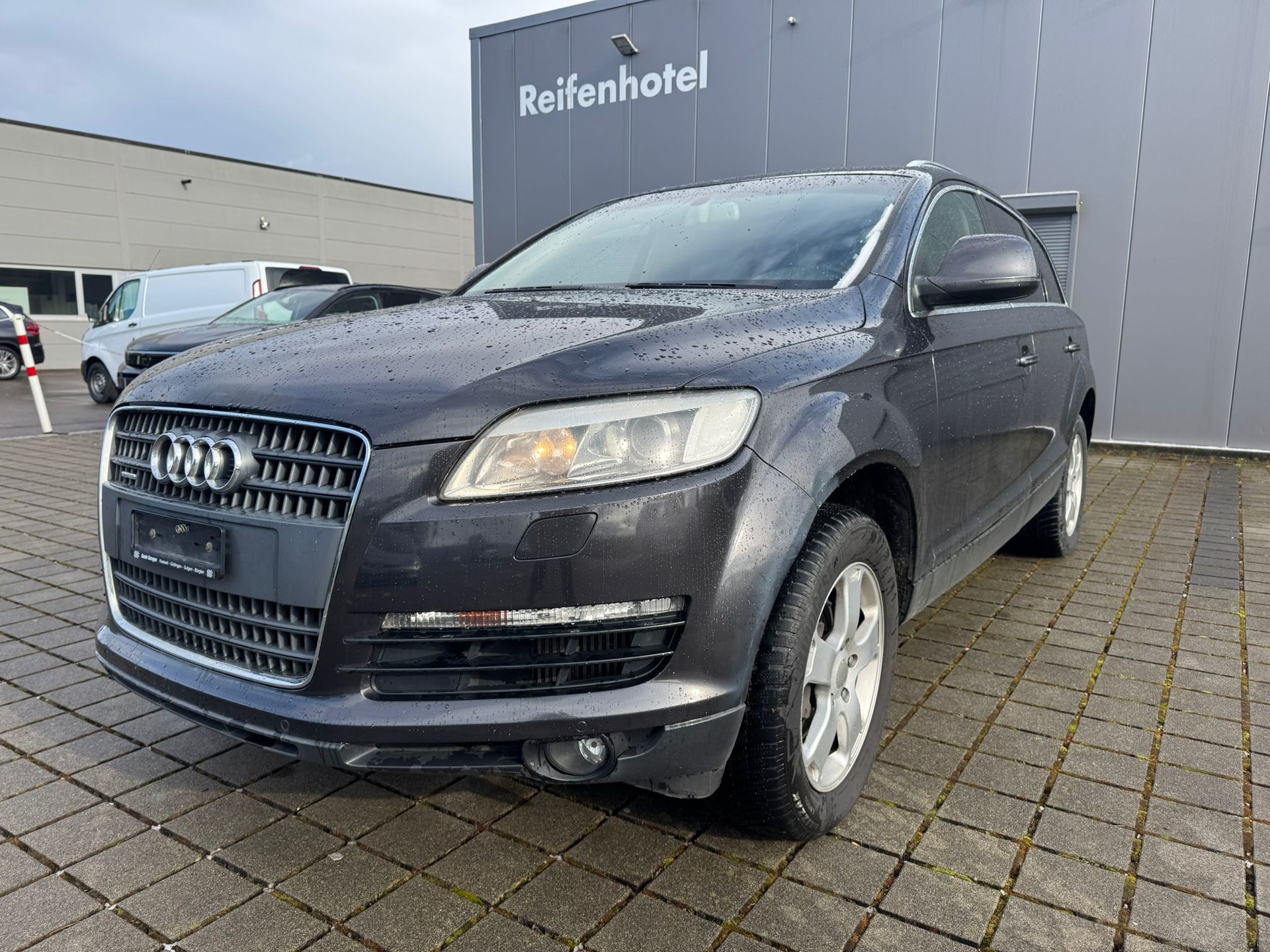 AUDI Q7 3.0 TDI quattro tiptronic-image-1