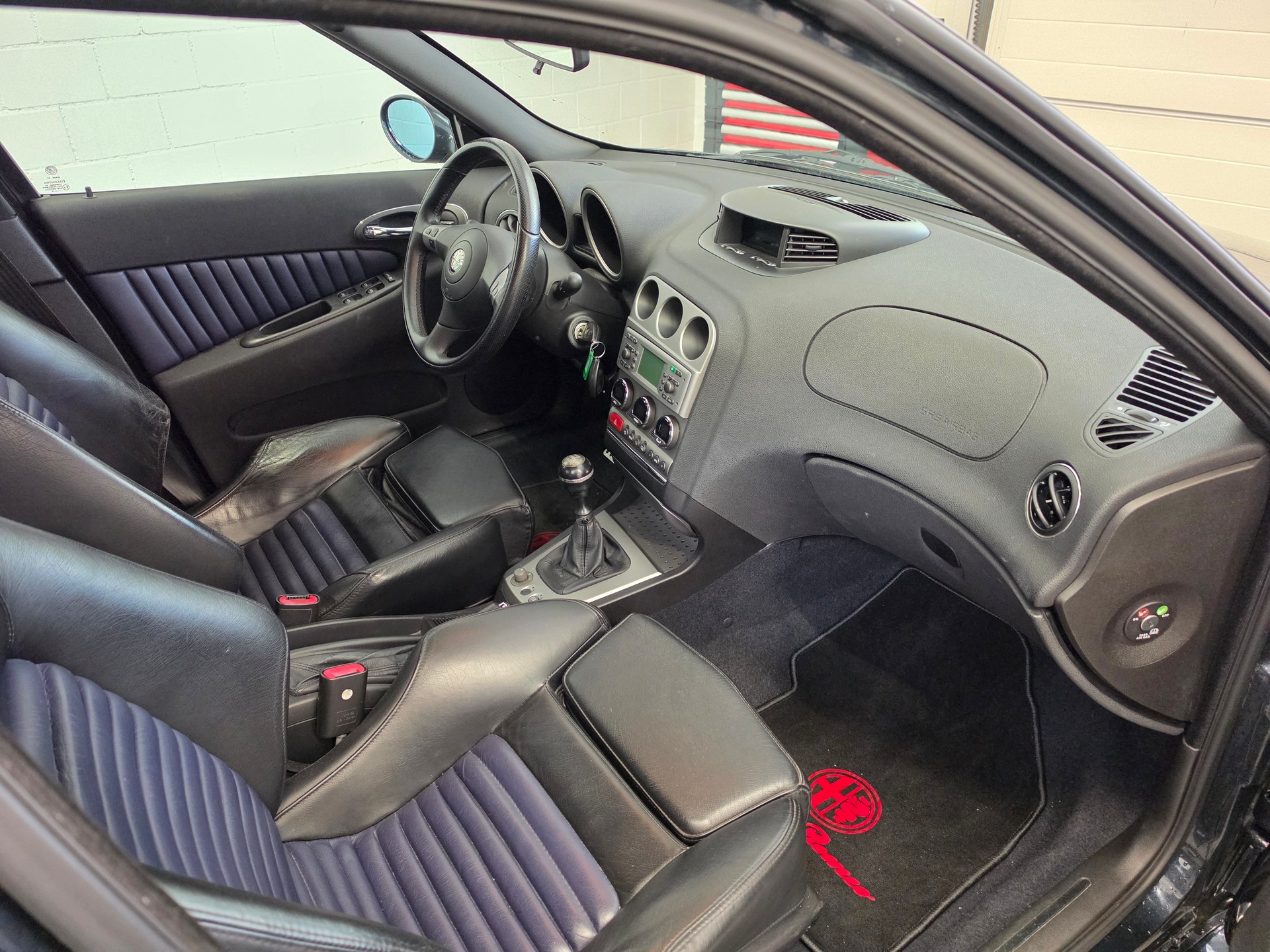 ALFA ROMEO 156 3.2 V6 GTA-image-14