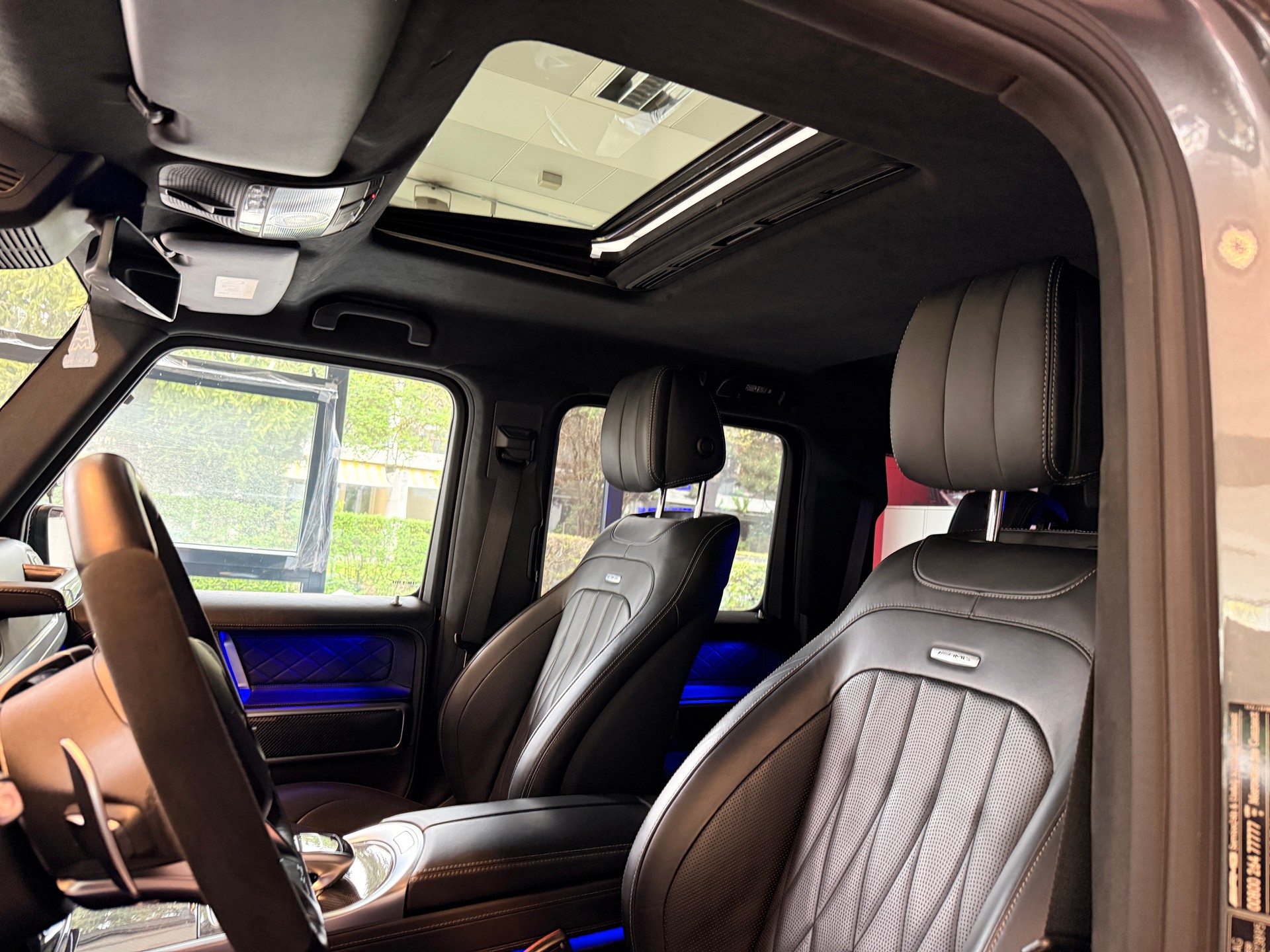 MERCEDES-BENZ G 63 AMG !!!Frisch ab Service, neue Bremsen Rundum!!!-image-4